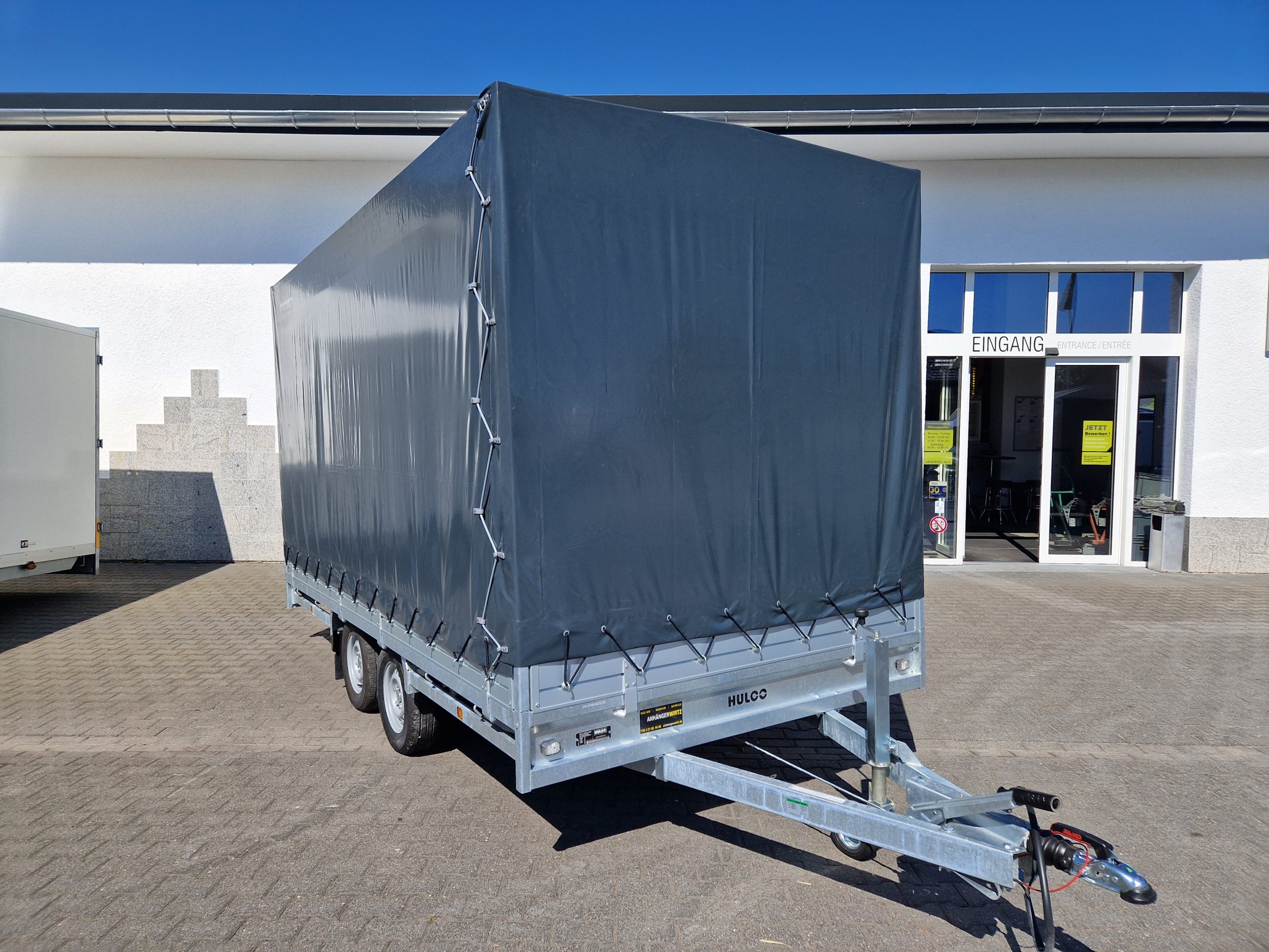 MEDAX – 2 3000 405x203x210cm Hochplane grau 12″ niedrig Fahrwerk 3000kg