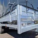 MEDAX – 2 3000 405x203x210cm Hochplane grau 12″ niedrig Fahrwerk 3000kg