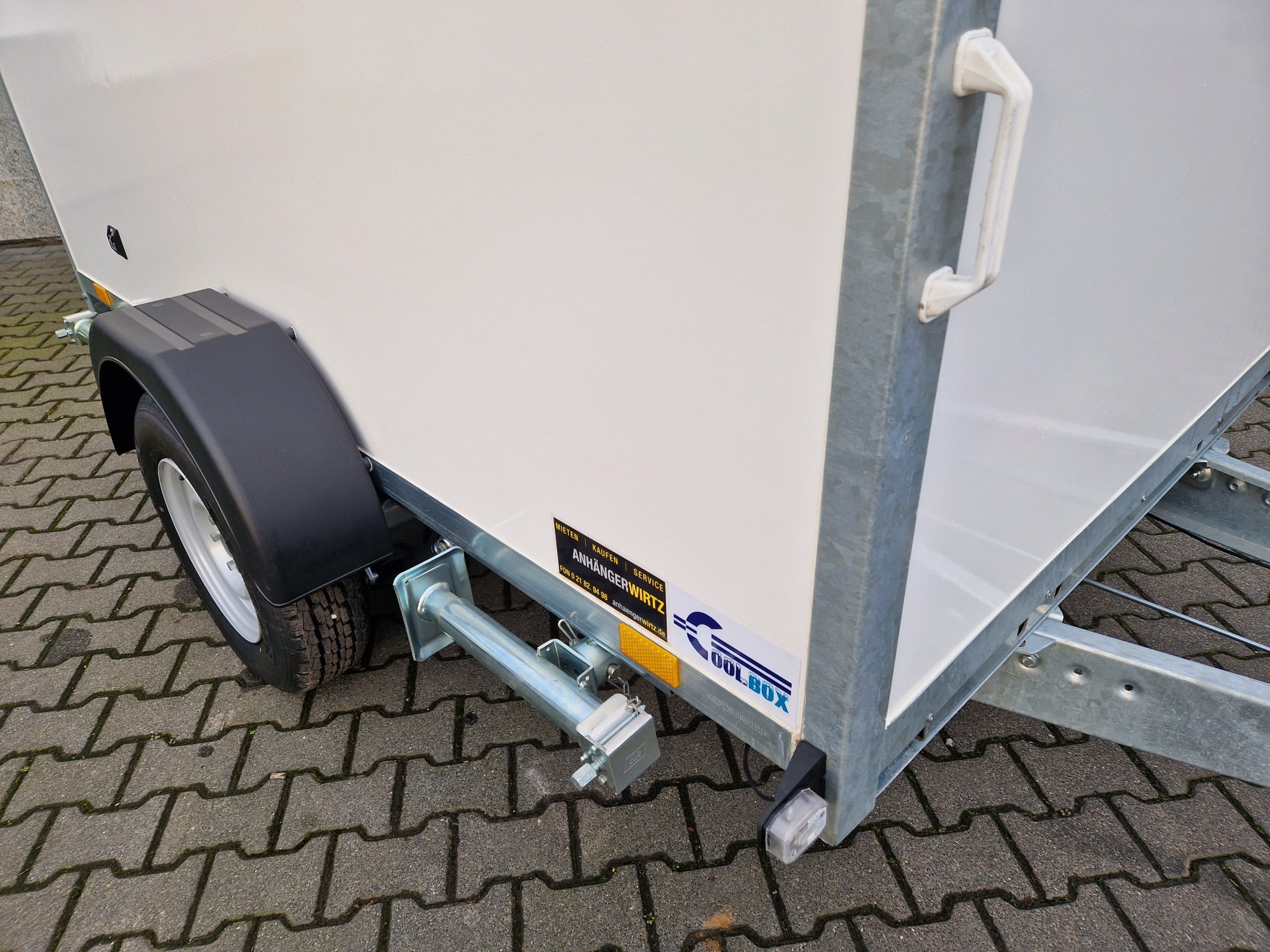 Kargo CoolBoxx FK1326H 251x150x178cm Lebensmittel 230V Govi Kühlung Stützen 1300kg 100km/H