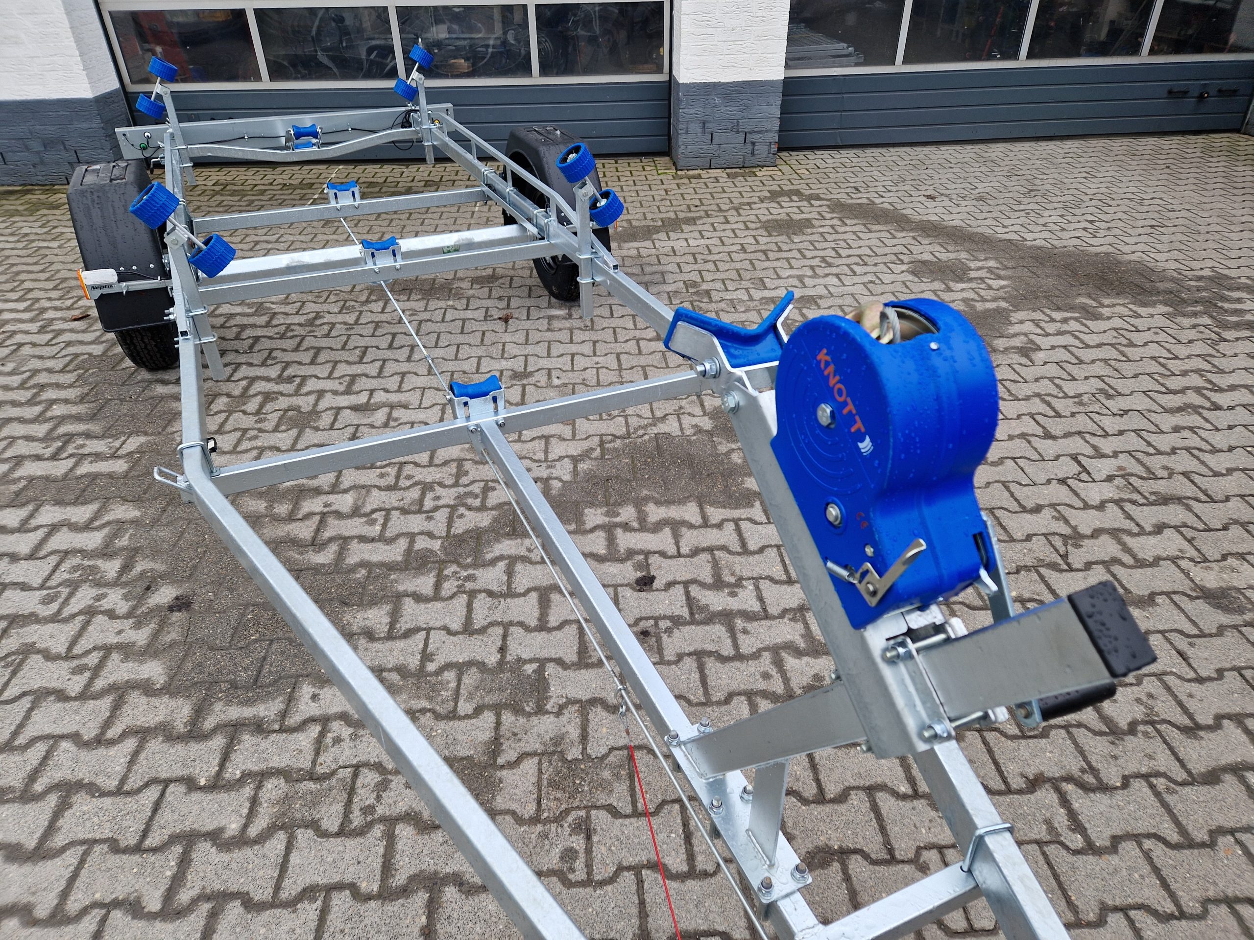 Neptun Bootstrailer Navy GN 231 1300 mit Winde 1300kg Neu
