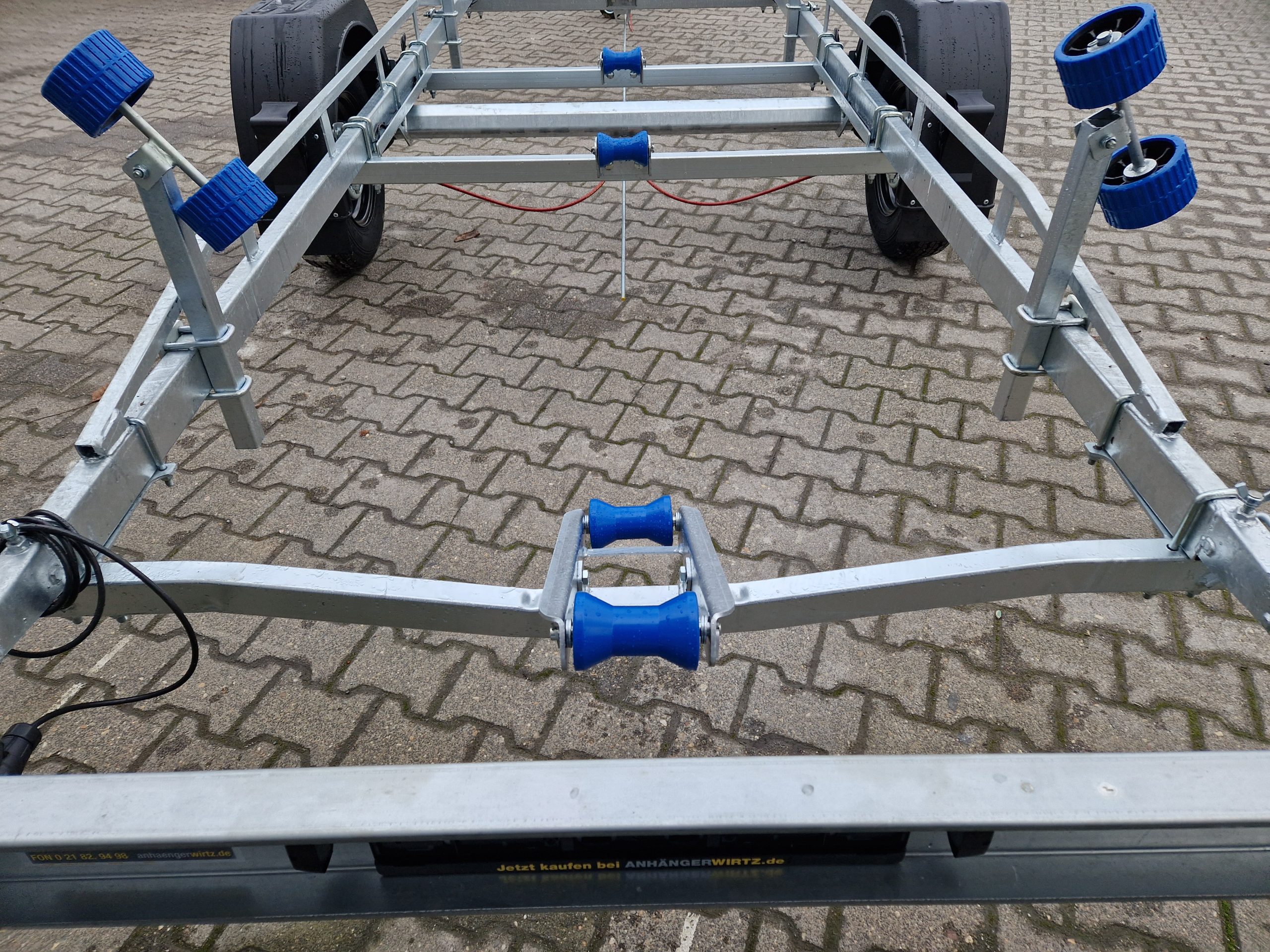 Neptun Bootstrailer Navy GN 231 1300 mit Winde 1300kg Neu