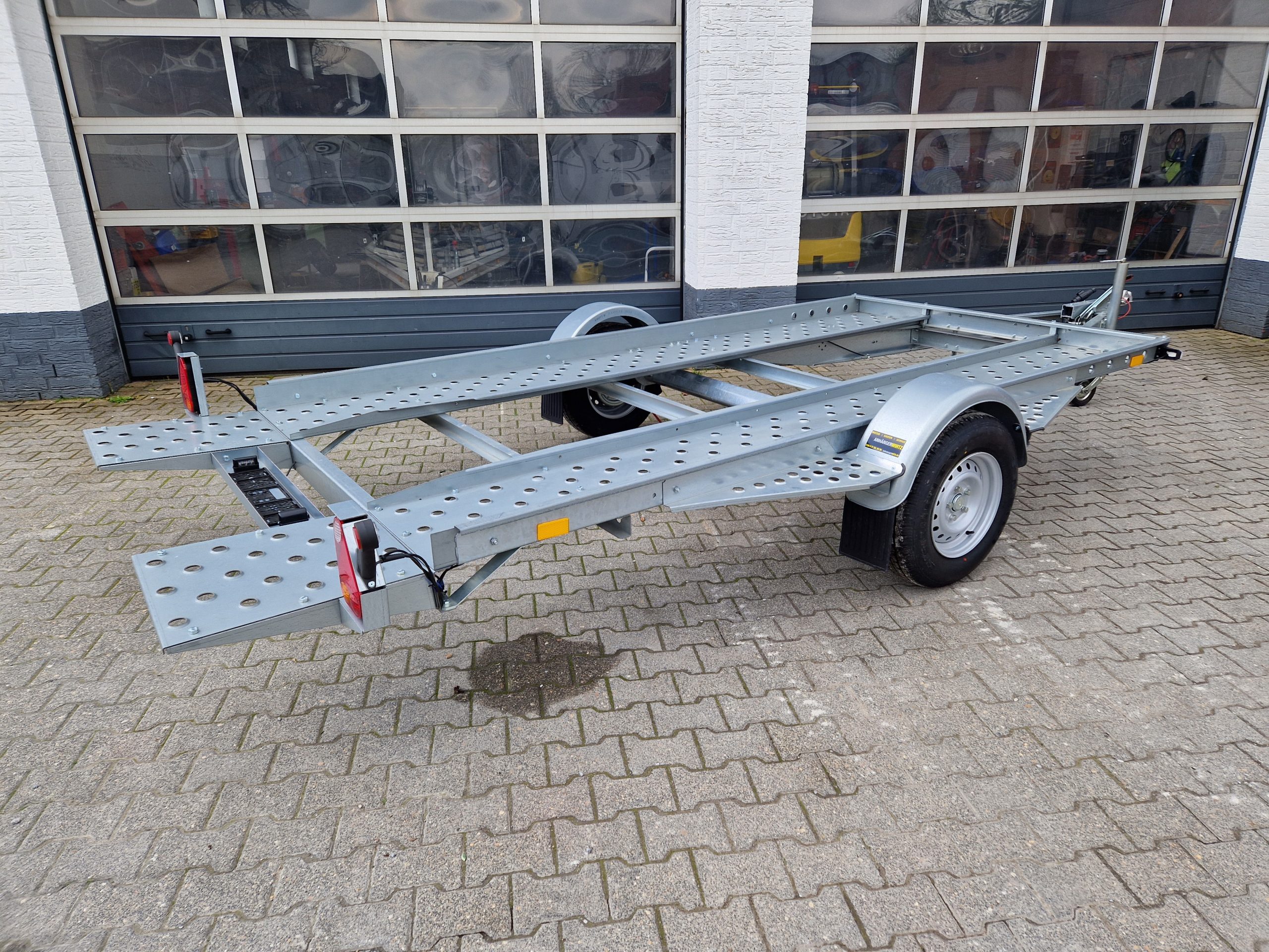 Kleinfahrzeug Transporter easyload Daytona 1800 362x180cm 1800kg Modell 2025