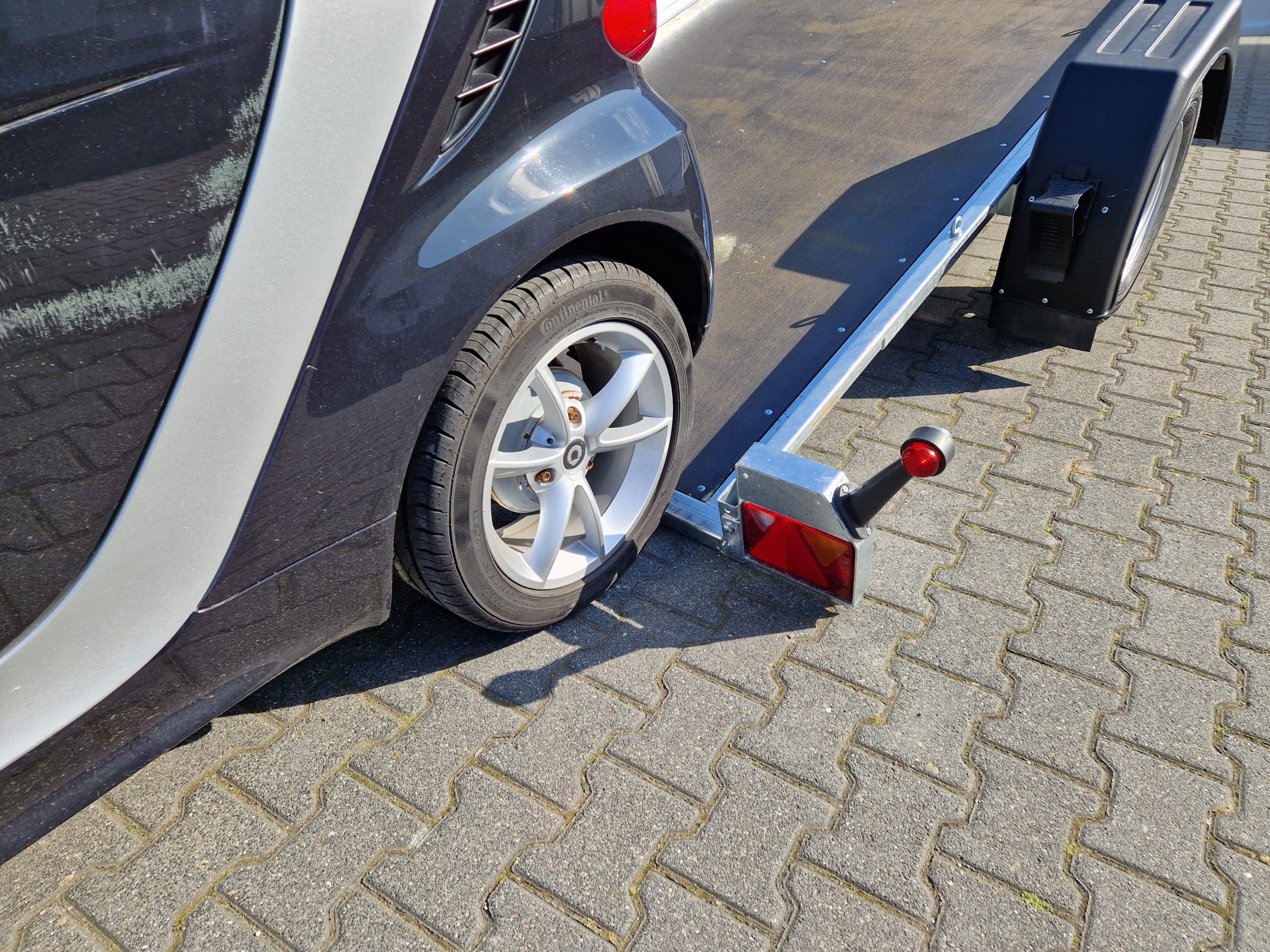 Kleinfahrzeug Transporter Multi easyload UNI N13 – 305 305x166x10cm (M) 1300kg online Aktion