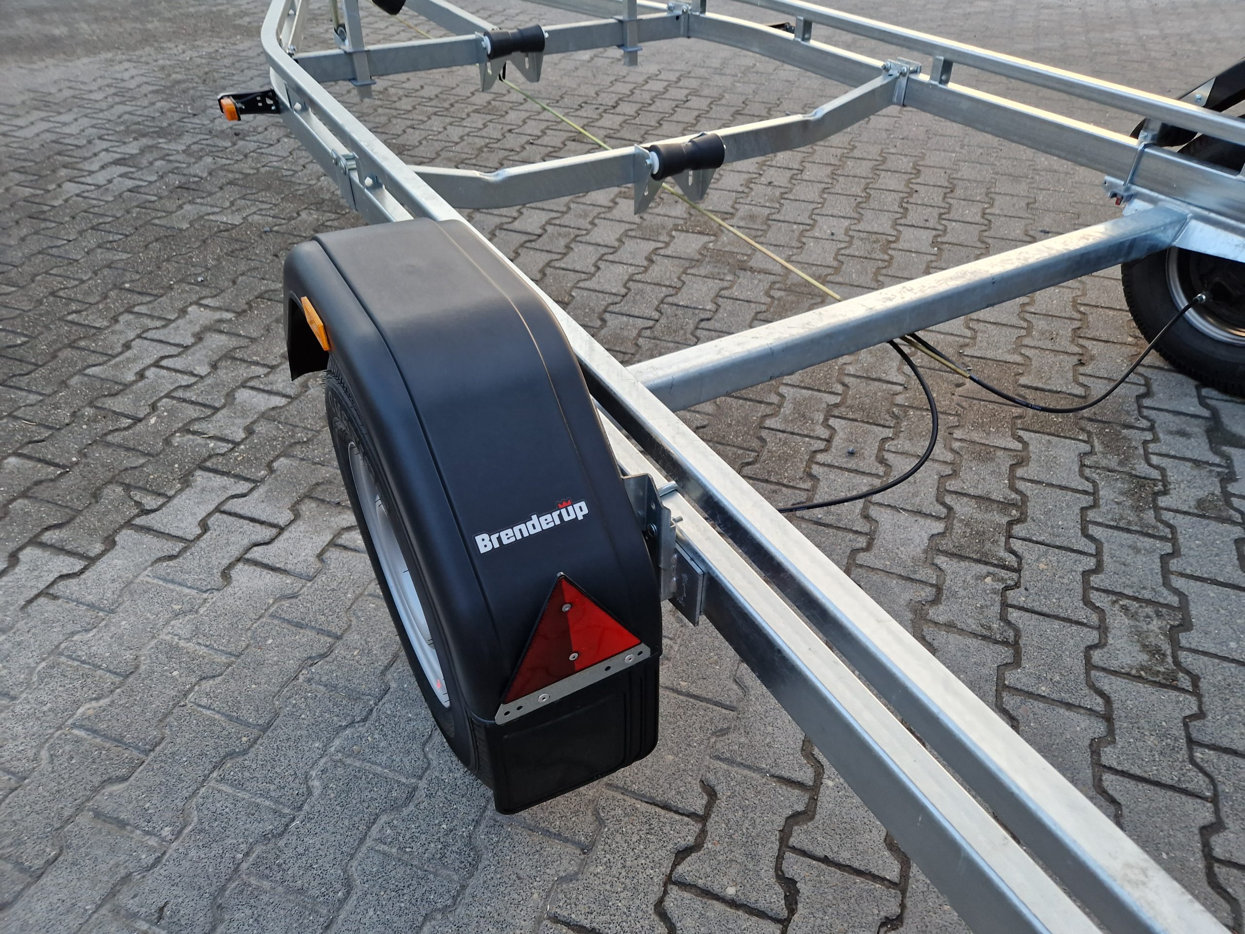 Brenderup Bootstrailer Premium 221800 B SR 1800 Superrollen Winde Boote bis 640cm 1800kg 312267