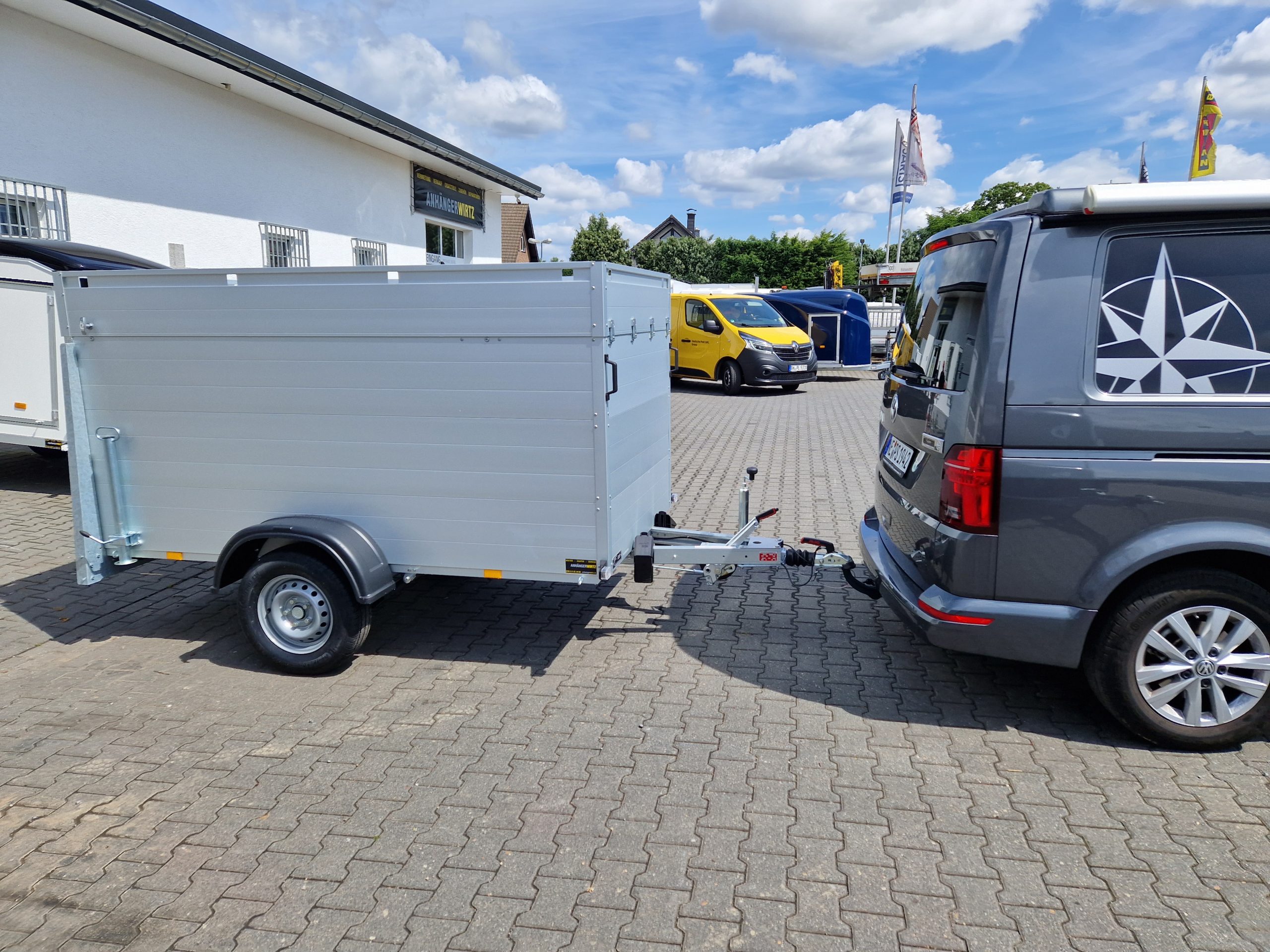 ALUBOXX Deckelanhänger GTB 1200 VT2 251x126x118cm Heckrampe (S) 1160kg Frühling Aktion
