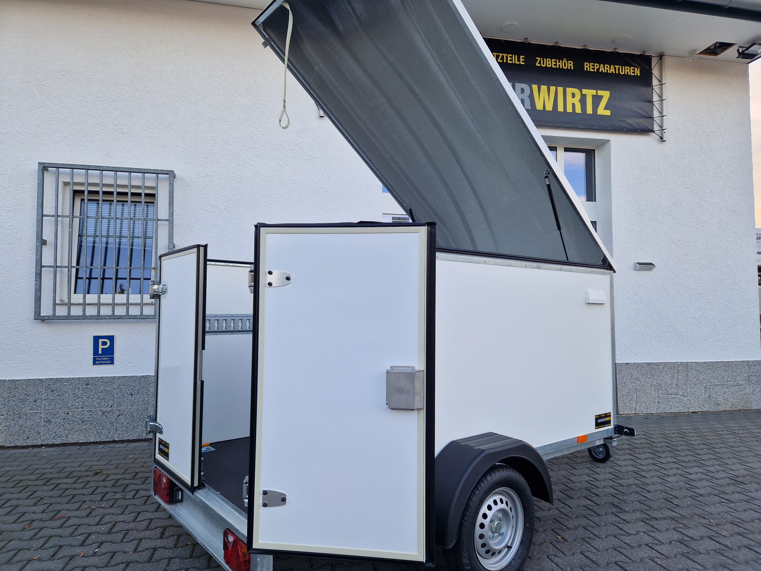 Kargo Deckel TFDL 250.00 U 245x130x140cm Hecktüren Stützen (S) 100km/H 750kg