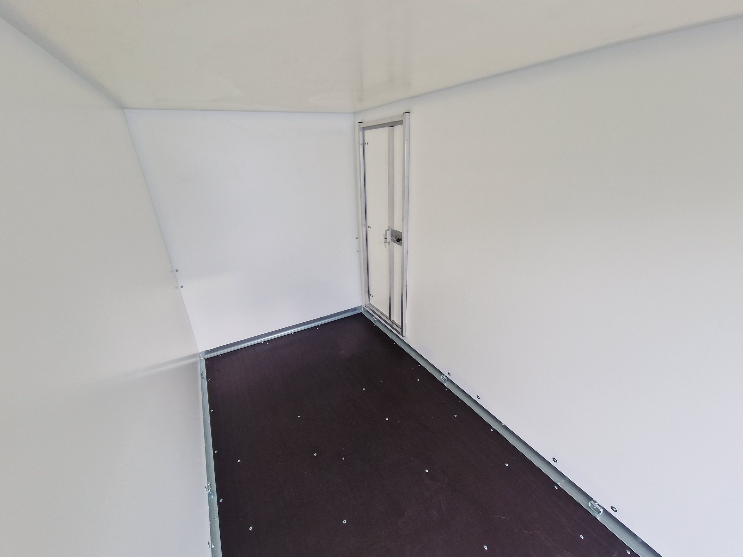 Brenderup Cargo Dynamic CD350 TB R ST 350x155x185cm Heckrampe Seitentür Wabenwände (L) 2500kg