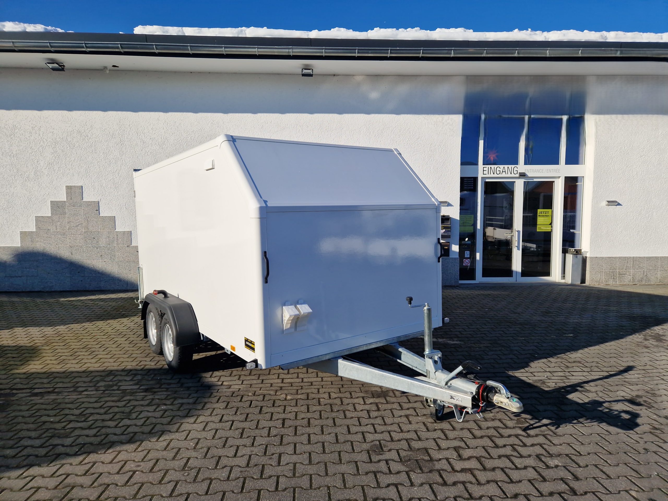 Kargo FS2740/180HTL 405x200x180cm GFK aero Zurrsystem LED Tieflader 100km/H (XL) 2700kg