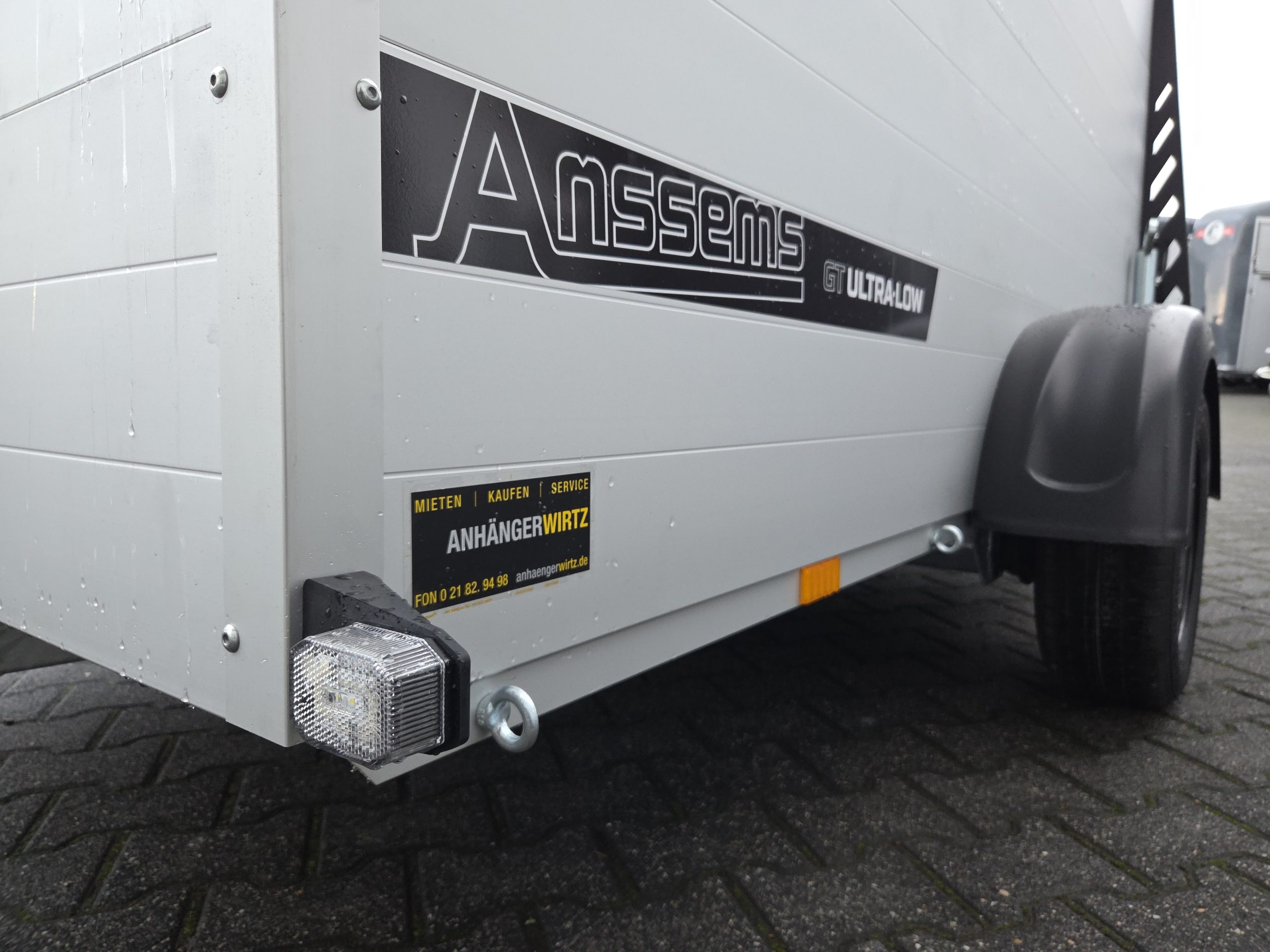 ALUBOXX Deckelanhänger GTB 1350 VT3 Ultra Low 251x151cm 1350kg