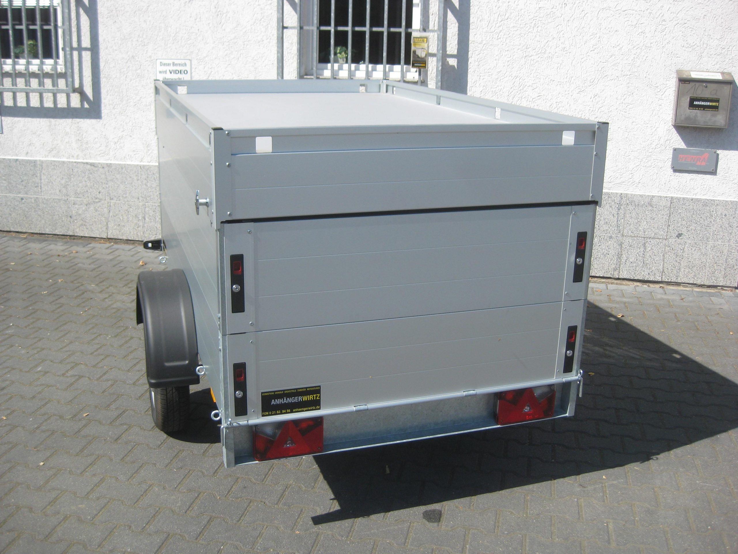 ALUBOXX Deckelanhänger GTB 750 VT1 211x126x83cm (XS) 750kg