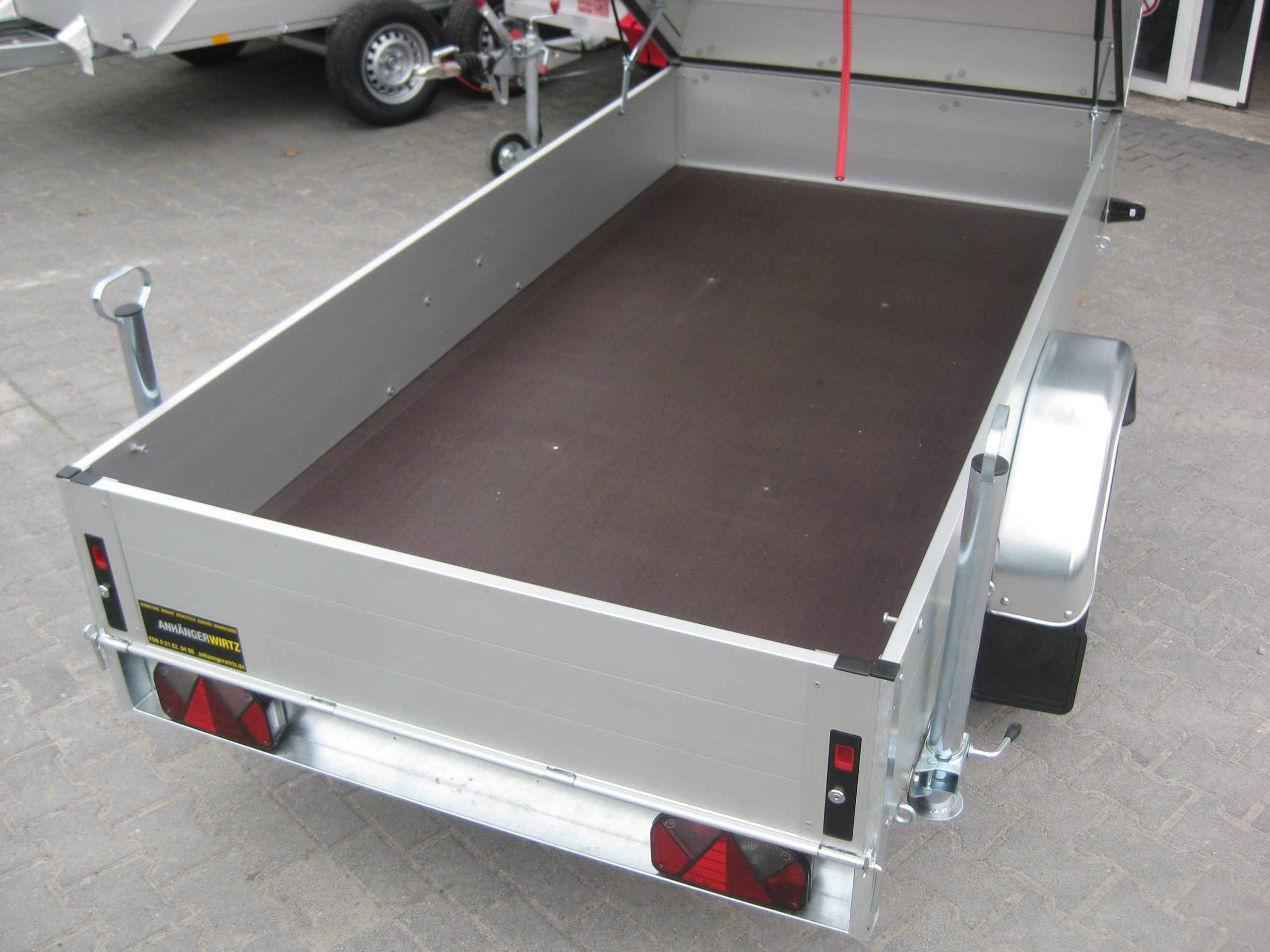 ALUBOXX Deckelanhänger GT 750 HT 251x126x48cm (S) 750kg
