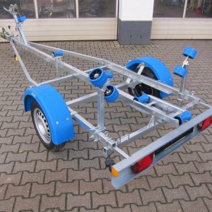 Bootsanhänger Boattrailer Neptun NAVY N7-17 Trailer 750kg mit Winde Frühling Online Aktion 2025