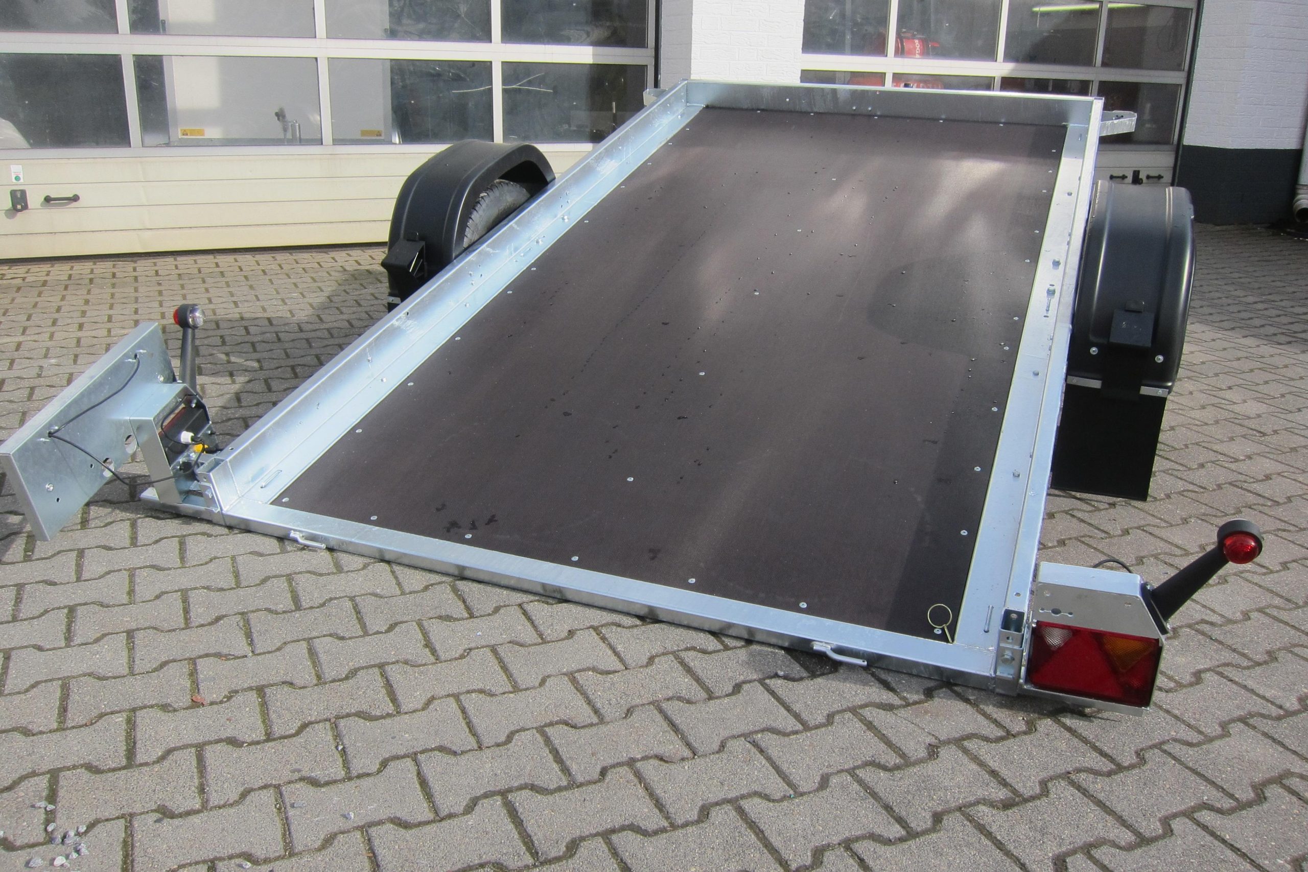 Kleinfahrzeug Transporter Multi easyload UNI N13 – 305 305x166x10cm (M) 1300kg online Aktion