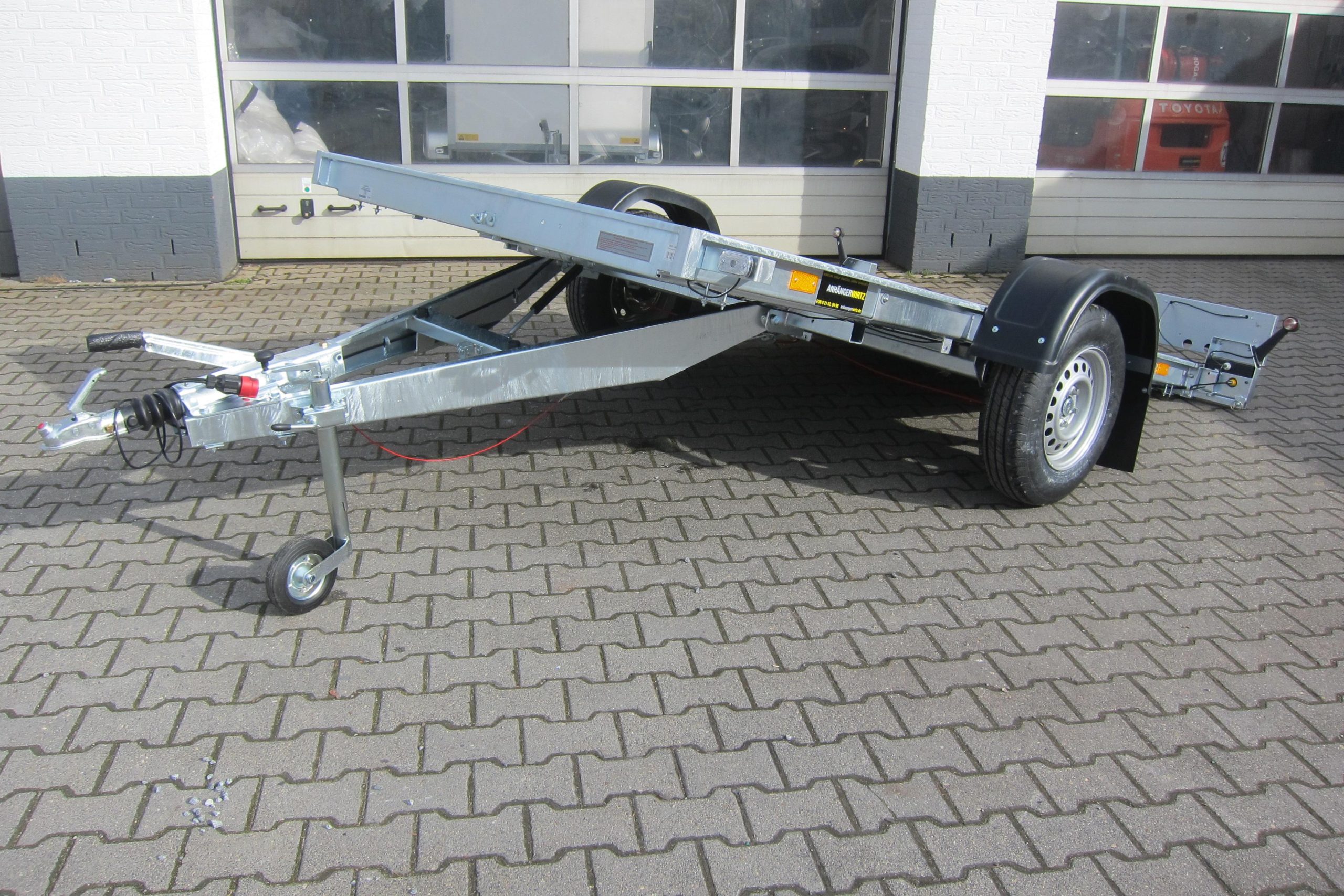 Kleinfahrzeug Transporter Multi easyload UNI N13 – 305 305x166x10cm (M) 1300kg online Aktion