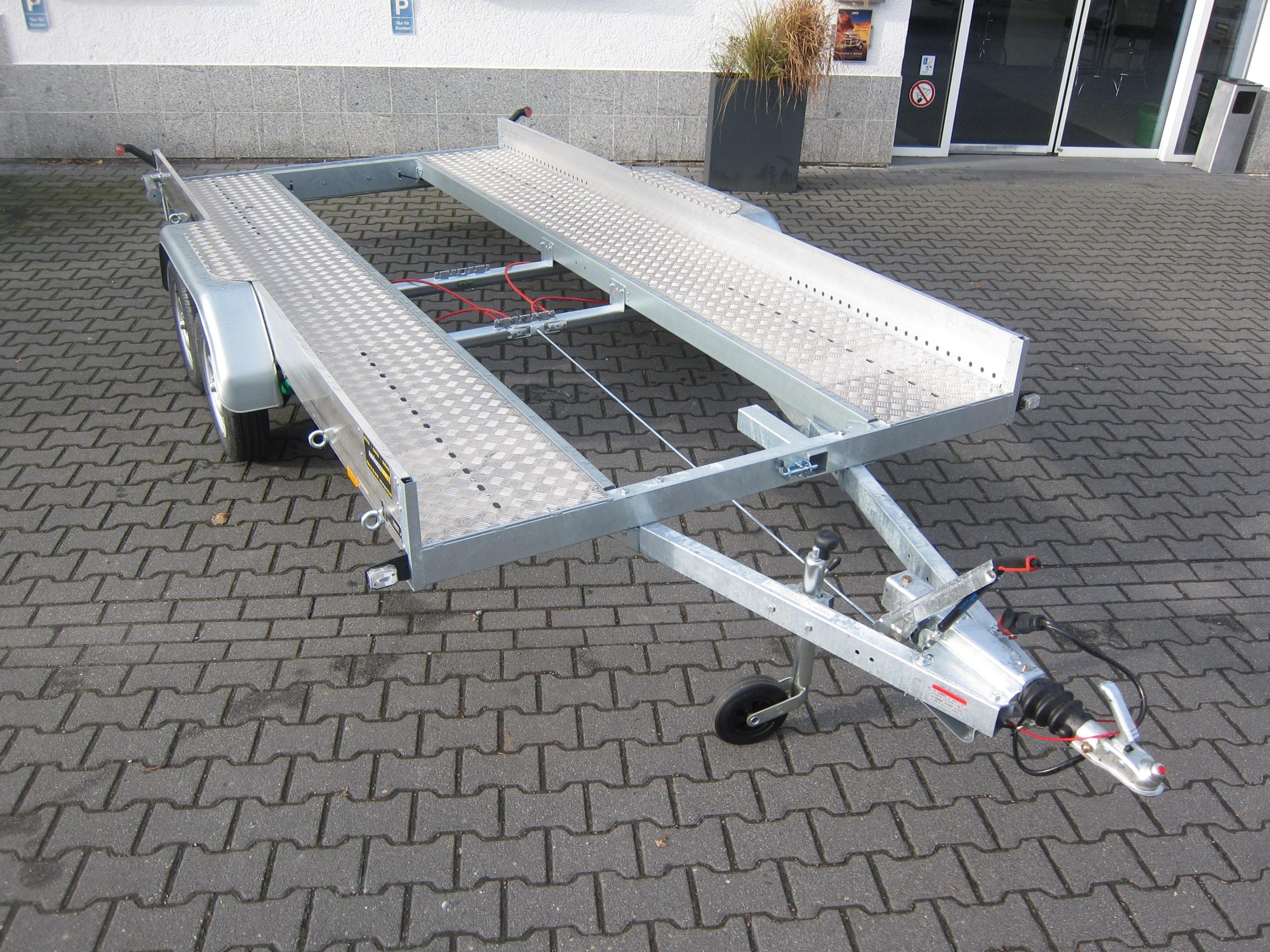 Anssems AMT ECO 2000 light 400x188x18cm (XL) Alurampen 2000kg Wohnmobilanhänger April Aktion