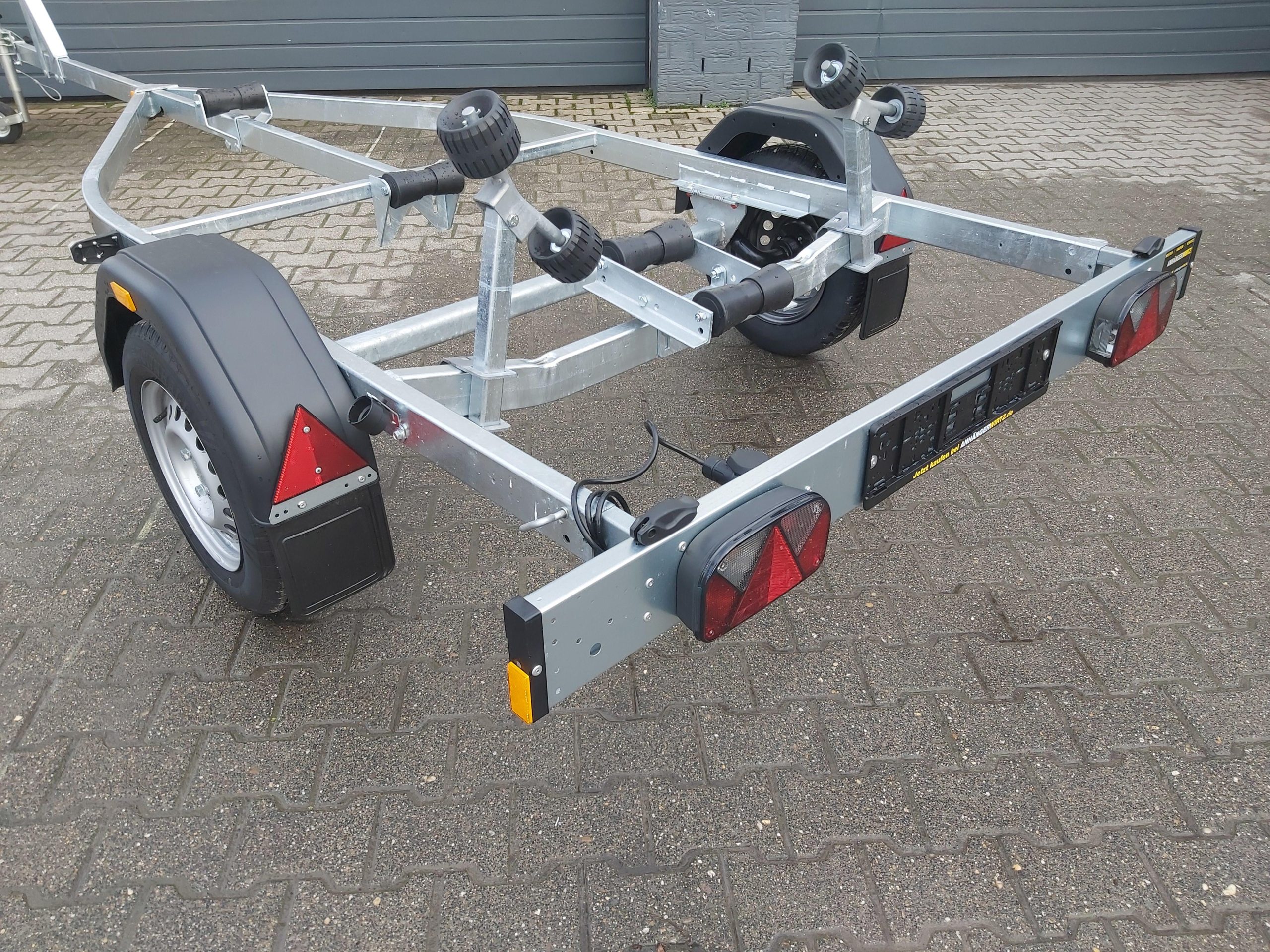 Brenderup Bootstrailer 750L UB Premium 180750UBL 750kg Winde 311959 April Online Aktion