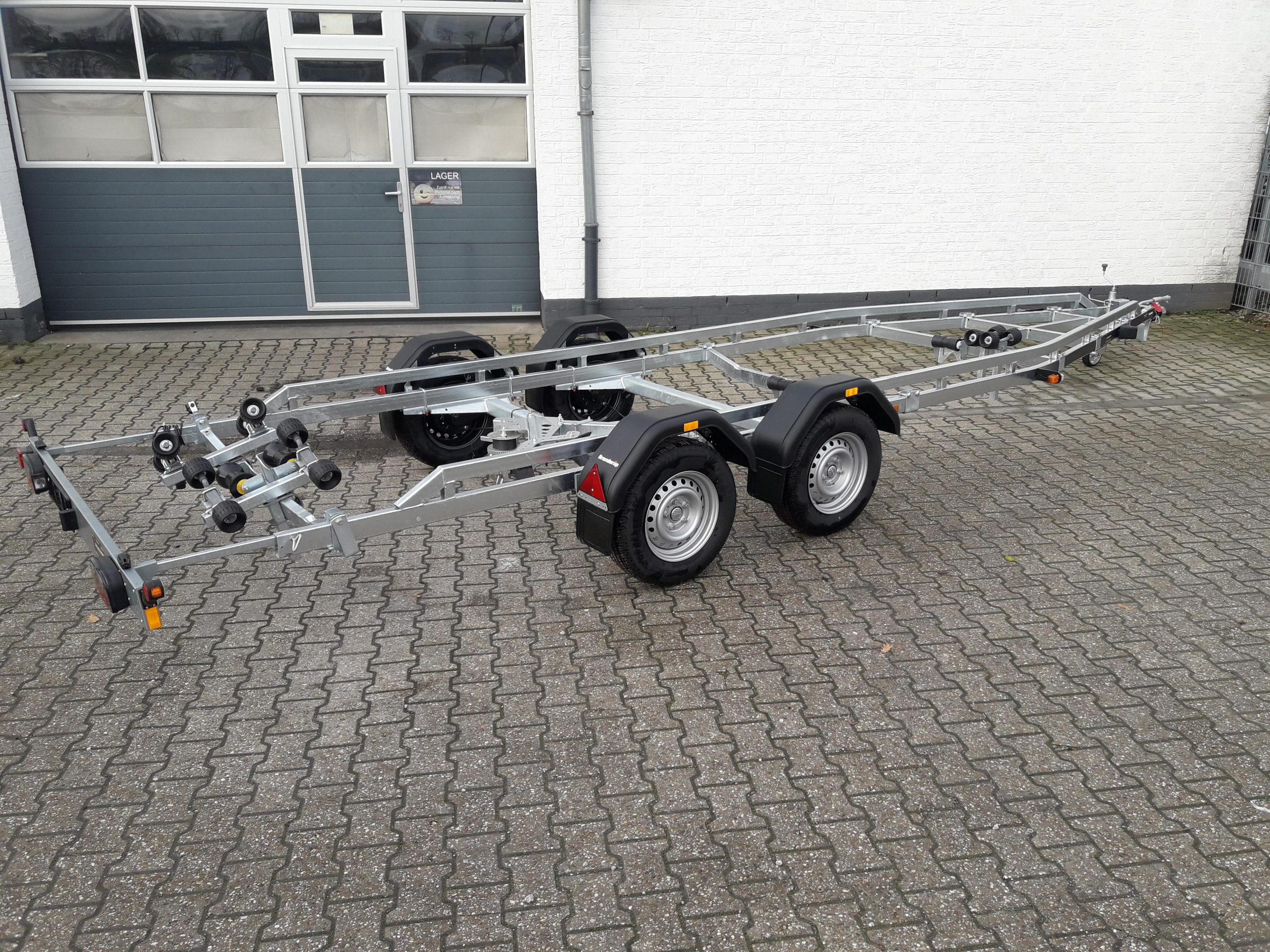 Brenderup Bootstrailer Premium 242500 TB SR 2500 Superrollen Winde 2500kg 312269 Modell 2025