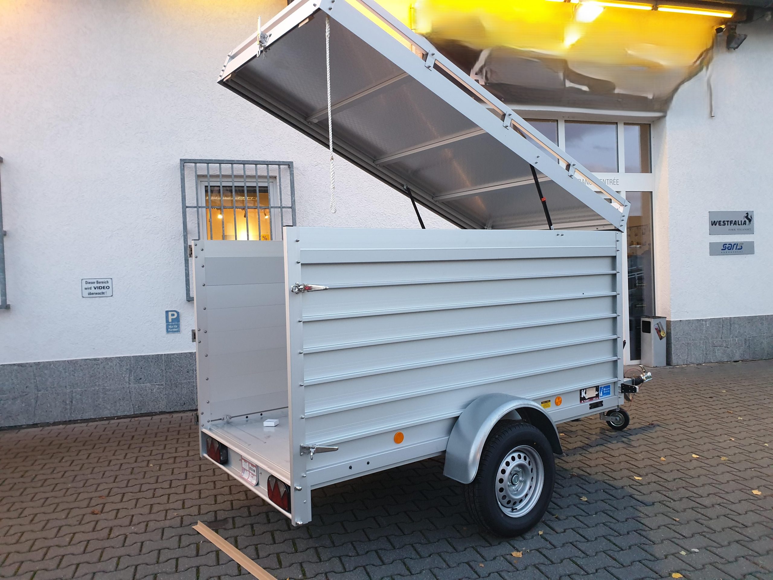 PKW Anhänger Koch Aluline 4.13 Deckel Hecktür Aluboden DV 250x125x125cm 1300kg 100 km/H
