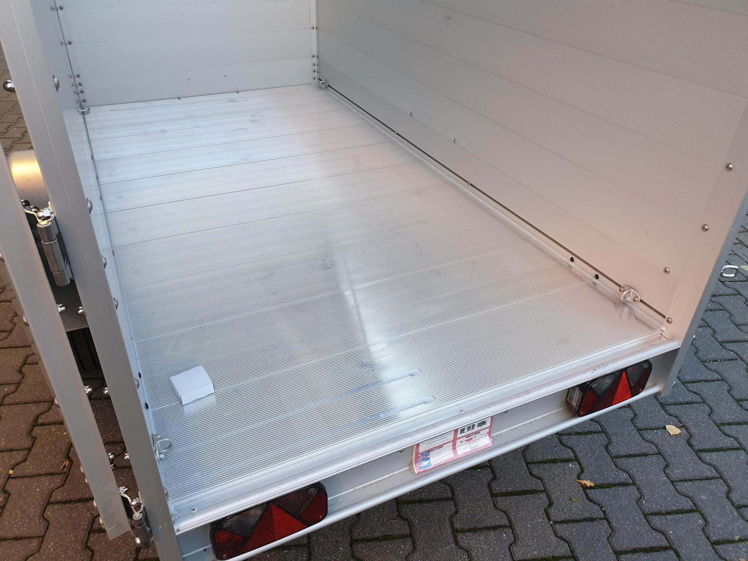 PKW Anhänger Koch Aluline 4.13 Deckel Hecktür Aluboden DV 250x125x125cm 1300kg 100 km/H