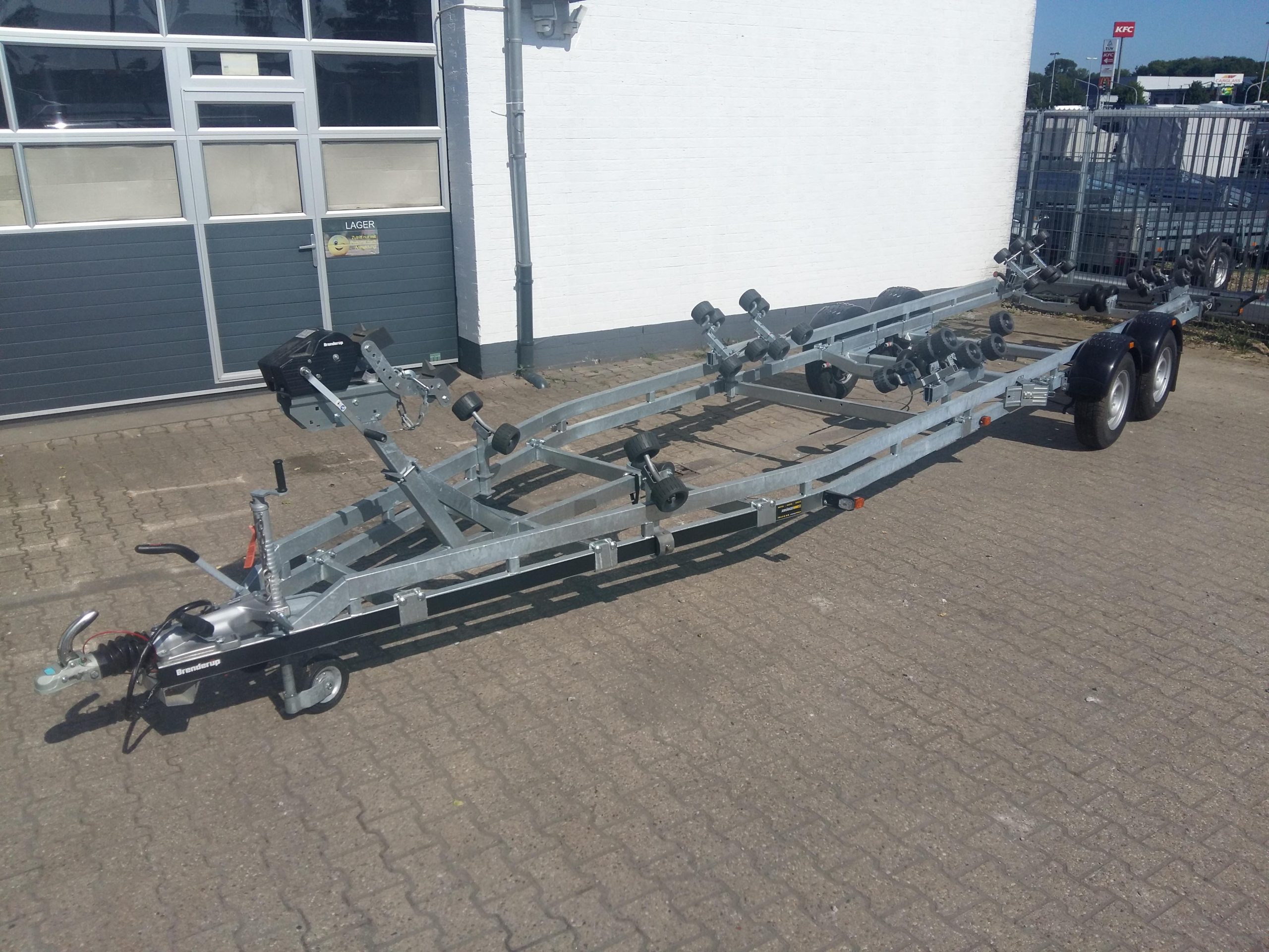 Brenderup Bootstrailer 303500 X TB SR X-Line Superrollen (XXL) 3500kg Online Frühling Aktion