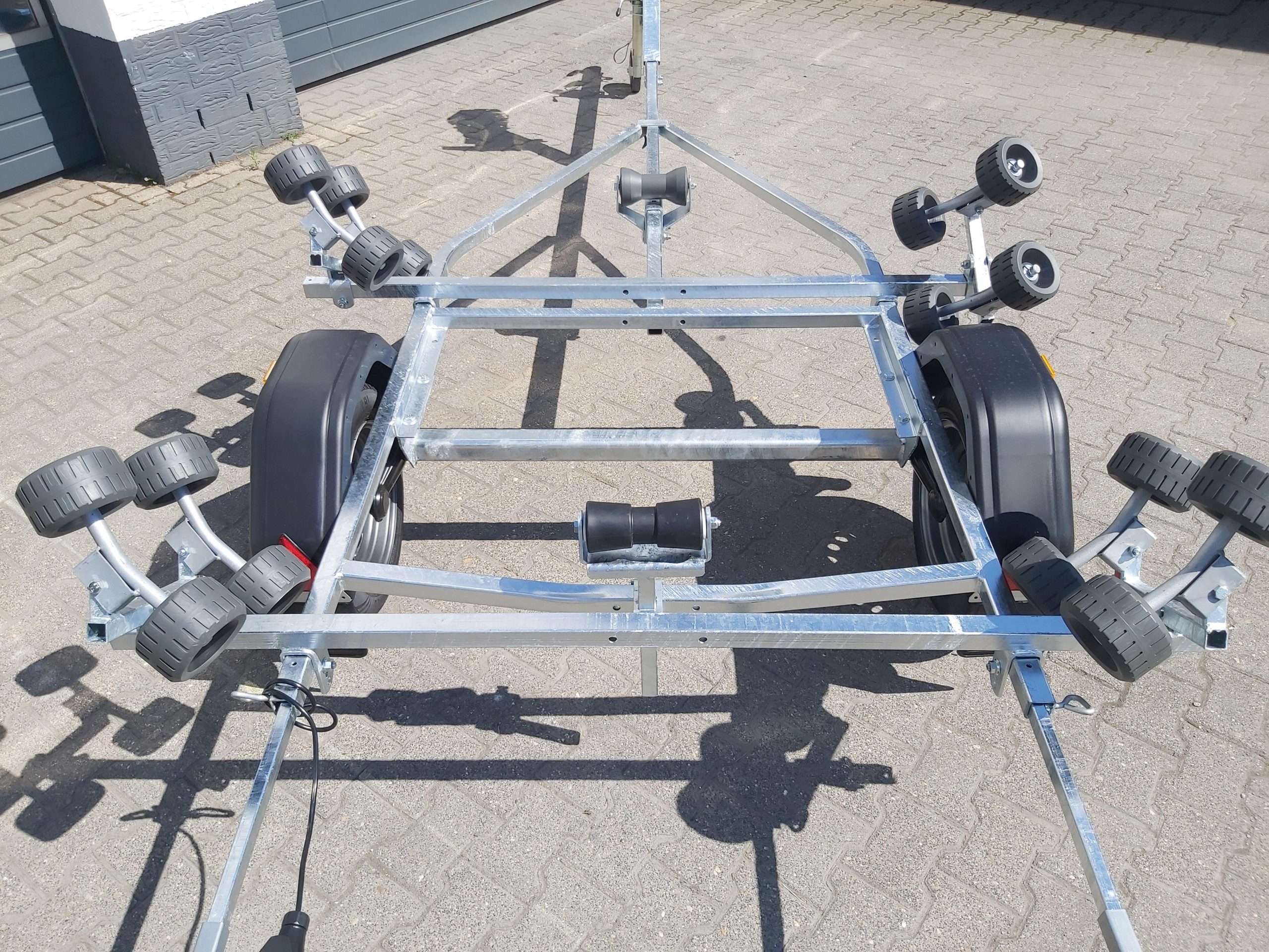 Brenderup Bootstrailer 26300TB SR X-Line bis 7,8 26 Fuß Superrollen Windenstand 3000kg Abverkauf