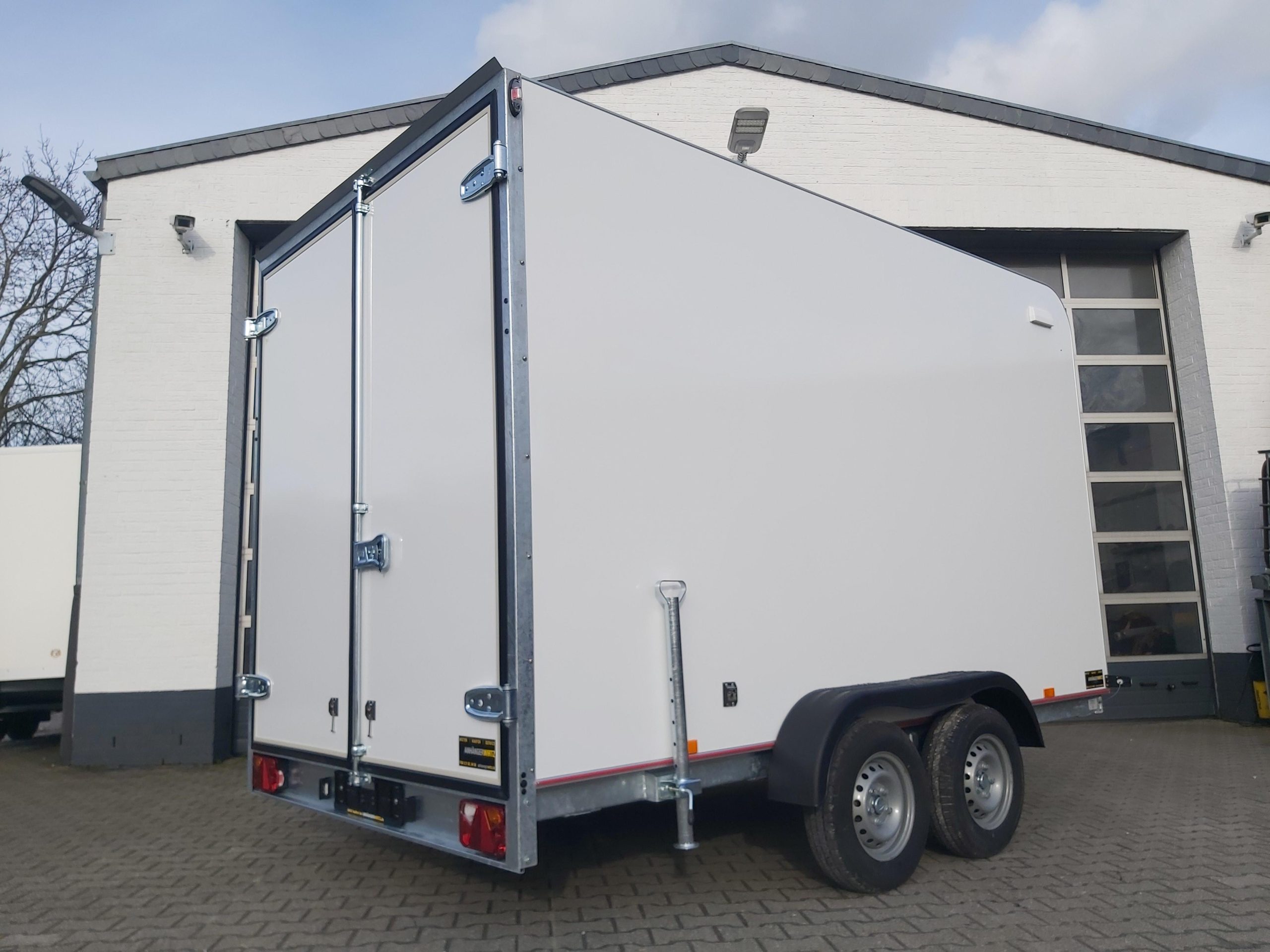 Koffer TFS 360T.00 2700 360x200x210cm aero Zurrsystem IL (L) 100km/H 2700kg
