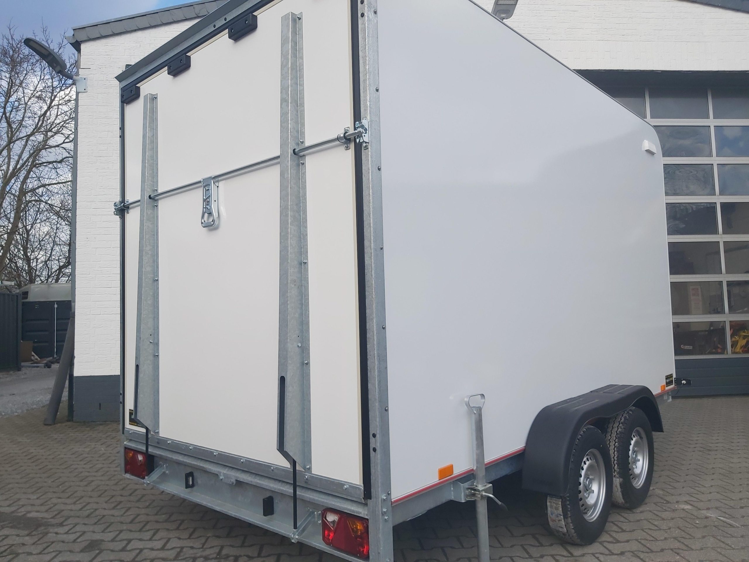 Koffer TFS 360T.01 2700 360x200x210cm aero Heckrampe Zurrsystem (L) 100km/h 2700kg