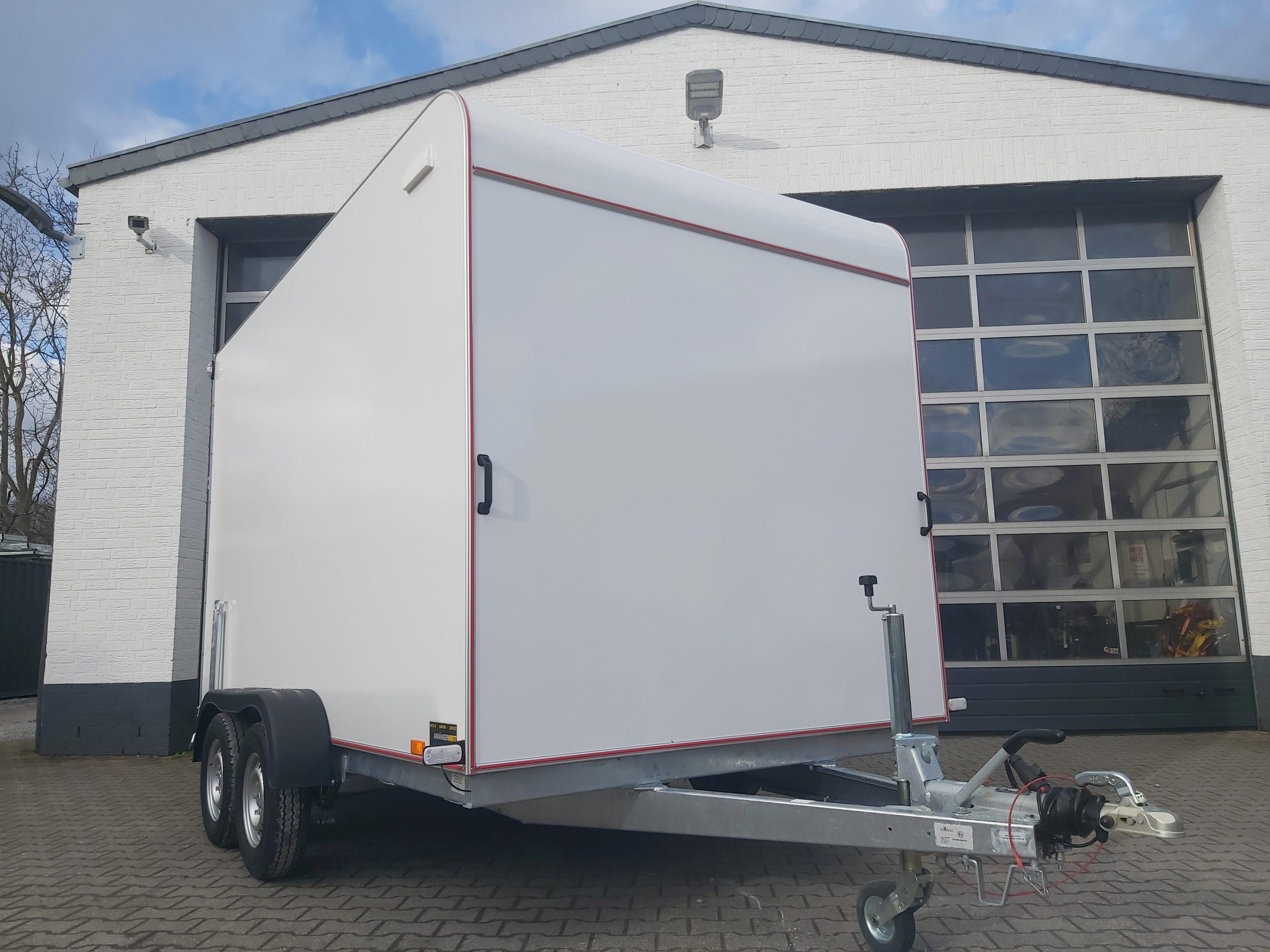 Koffer TFS 360T.01 2700 360x200x210cm aero Heckrampe Zurrsystem (L) 100km/h 2700kg