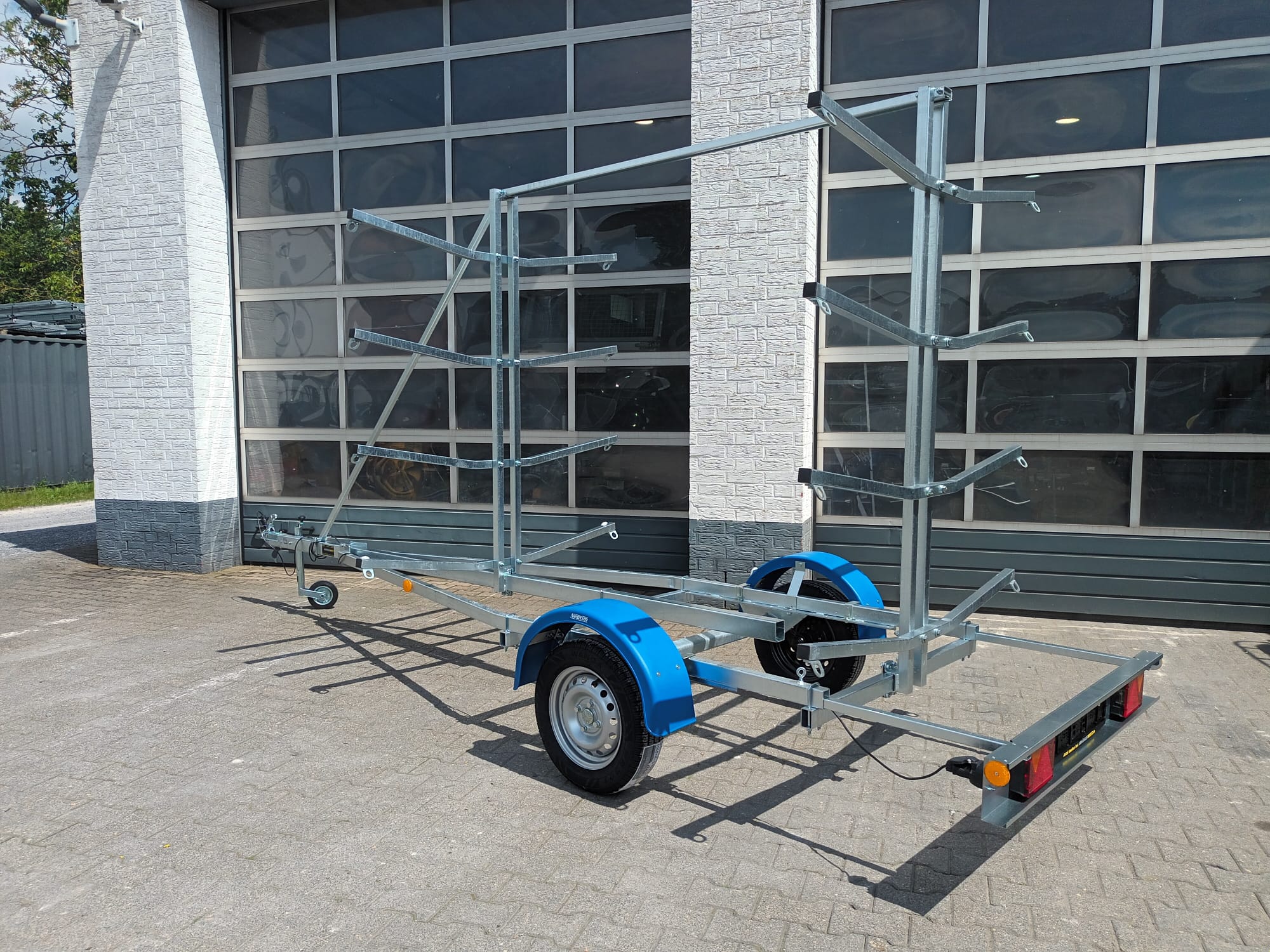 Bootsanhänger Boattrailer Neptun NAVY N7-17 KY Kanu Kajak SUP Board Gestell 750kg Modell 2025