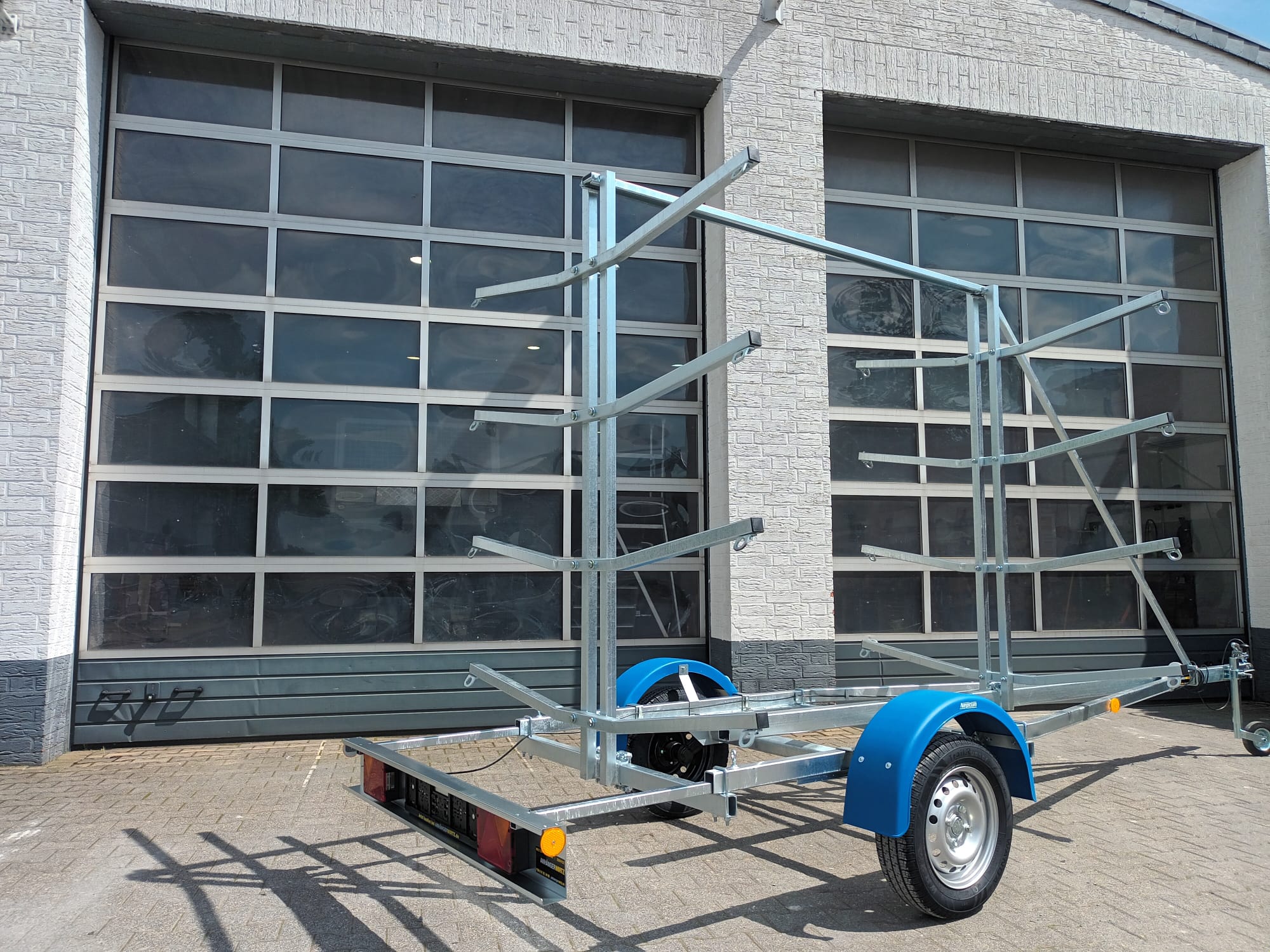 Bootsanhänger Boattrailer Neptun NAVY N7-17 KY Kanu Kajak SUP Board Gestell 750kg Modell 2025