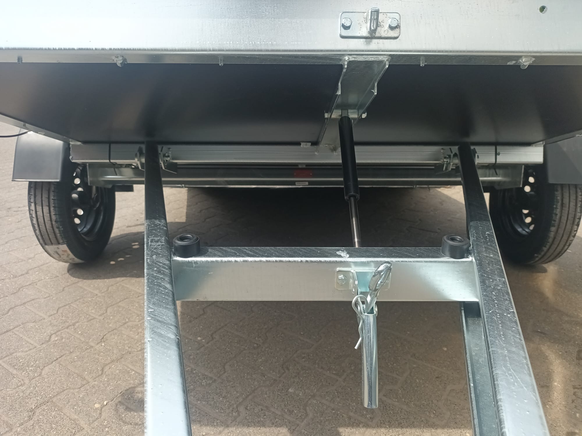 Kleinfahrzeug Transporter Multi easyload UNI N07 305x166x10cm (M) 750kg