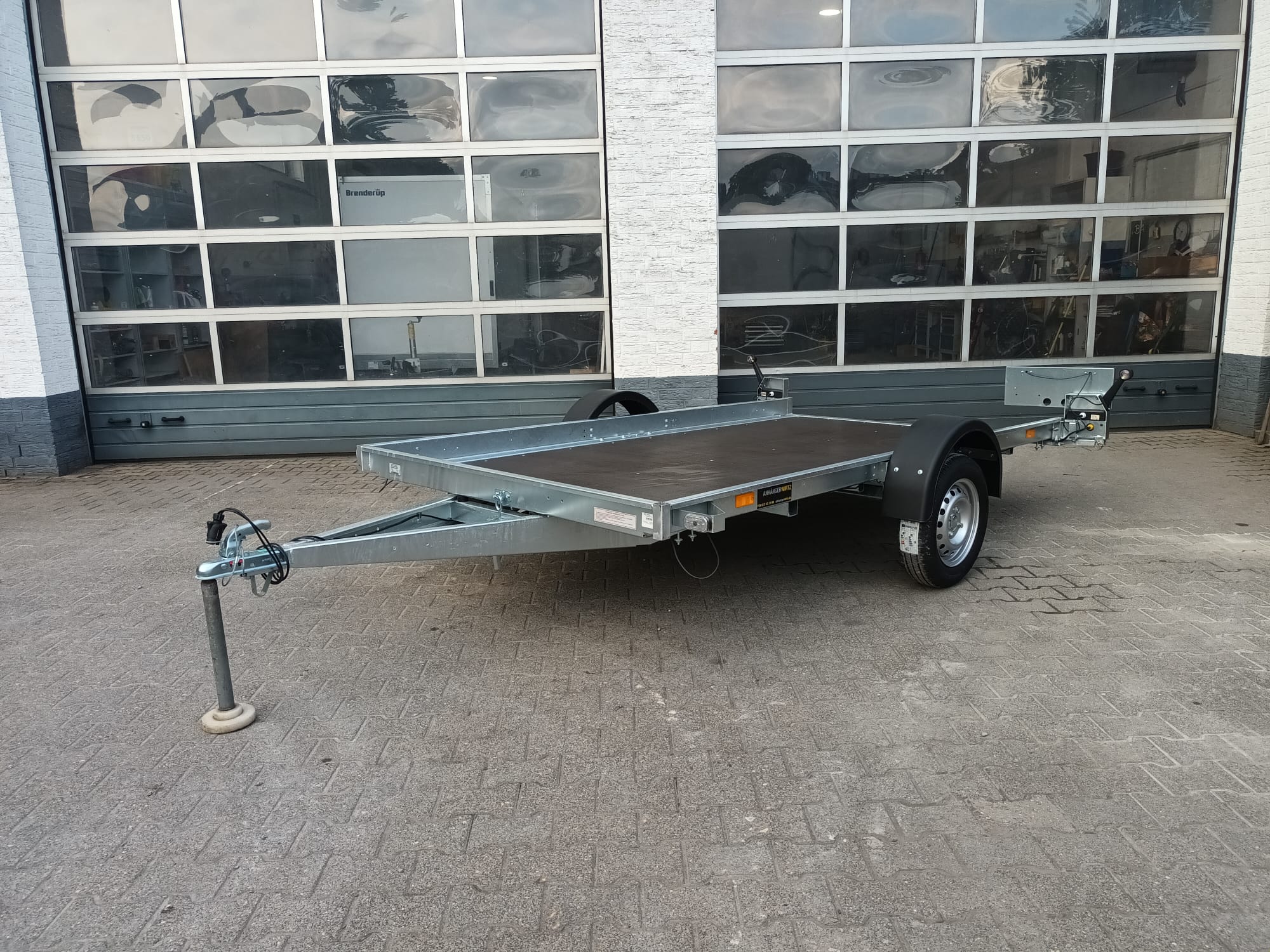 Kleinfahrzeug Transporter Multi easyload UNI N07 305x166x10cm (M) 750kg