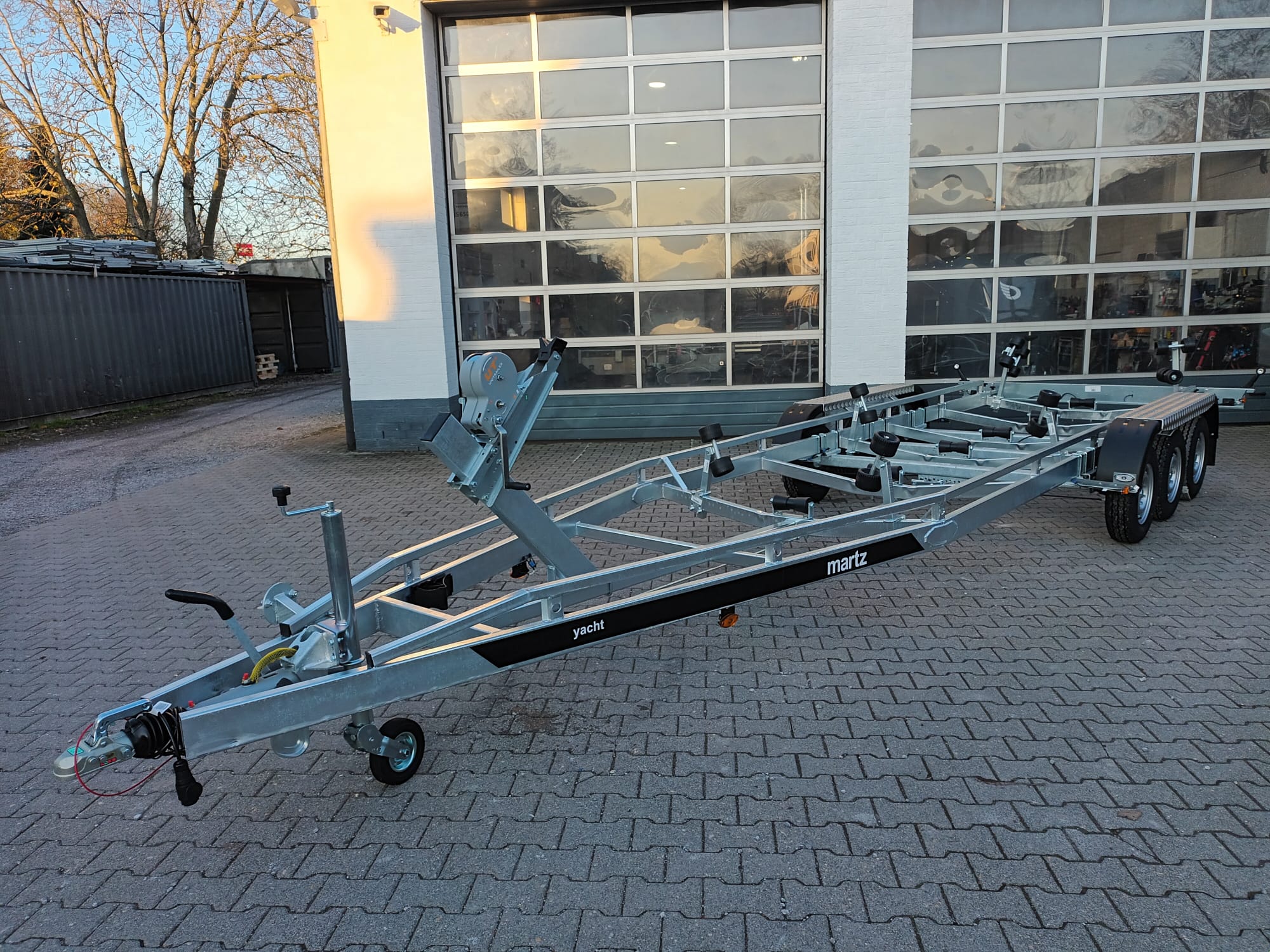 Martz Bootstrailer Yacht 3500/3 Gurtwinde Rollen Tridem 3500kg