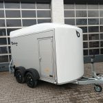 Cargo Roadster 500+ 312x167x199cm Alu Poly weiß pro LED Regal 2600kg Pullman 100km/H Fahrschulakt.