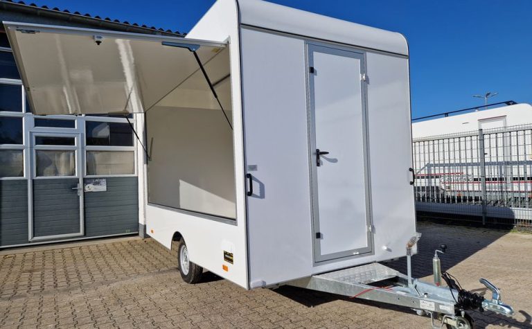 Verkaufsanhänger VK 360 200 aero retro 360cm 1 Verkaufsklappe 230 Volt Strom IL 1300kg Abverkauf