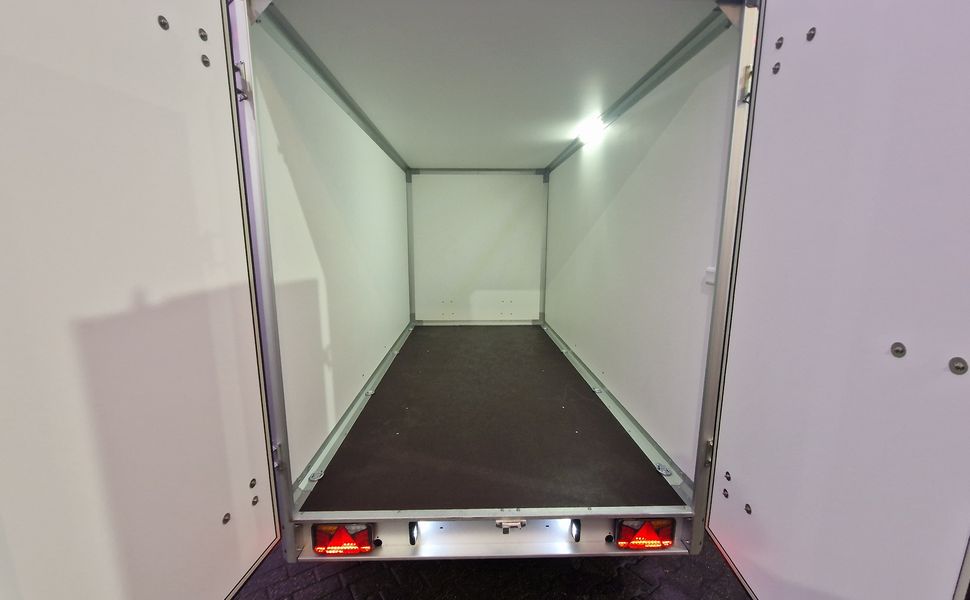 Variant 2517 C4 Edition black 346x168x188cm Alufelgen 2500kg 100 km/H