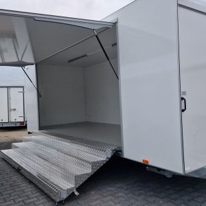 Event Trailer Koffer TWSP M 600T.01 600x230x217cm extrabreit Seitenklappe Treppe 230V LichtIL 2700kg