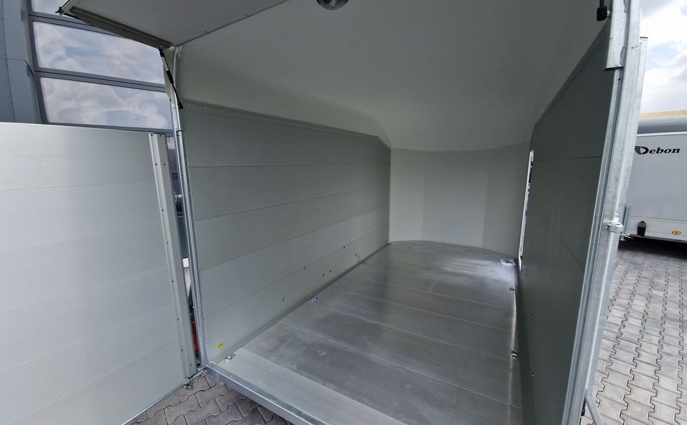 Cargo Roadster 700 plus 375x180x200cm Alu Poly weiß Seitentür Pullman 100km/H 2600kg Modell 2025