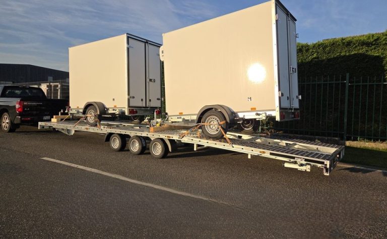 Kühlanhänger Cargo Therm TFI 250 250x125x180cm Heckflügeltüren Govi Arktik 1600 1300kg