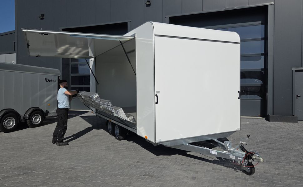 Event Trailer Koffer TWSP M 550T.03 550x220x217cm Seitenklappe Treppe integriert 2700kg 100km/H