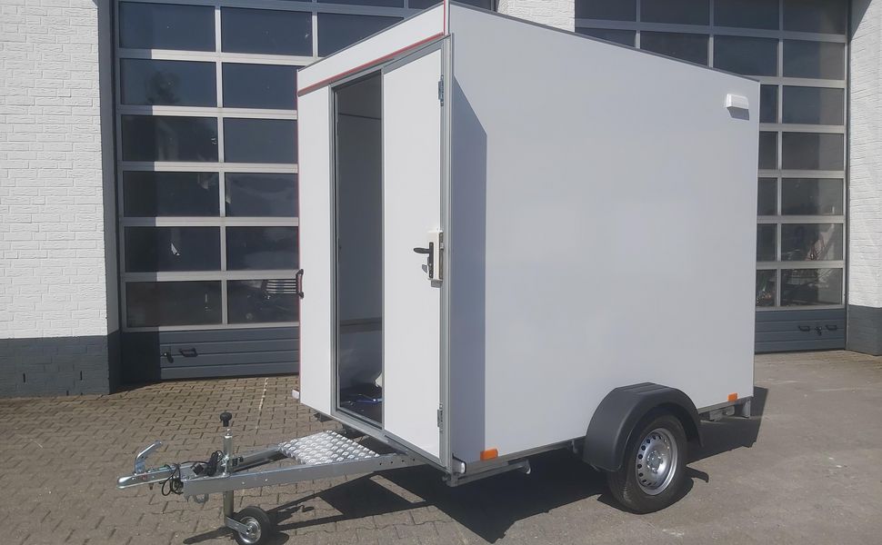 Verkaufsanhänger TFS Multi VK 250.01 250x150x200cm 1 Seitenklappe Tür 230V Strom 750kg 100kmH AKTION