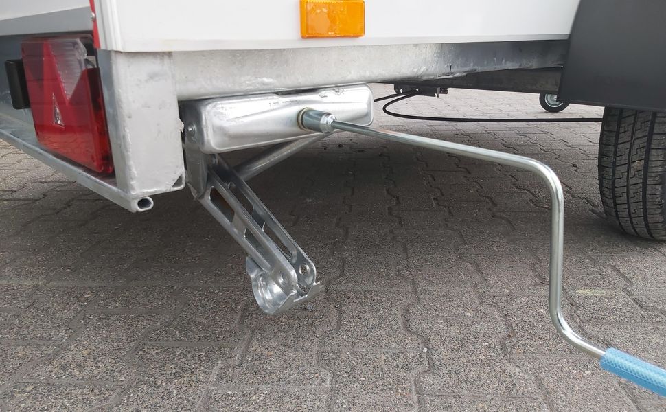 Verkaufsanhänger TFS Multi VK 250.02 250x150x200 2 Klappen Hecktür 230V IL Dachlüfter 100kmH 1300kg