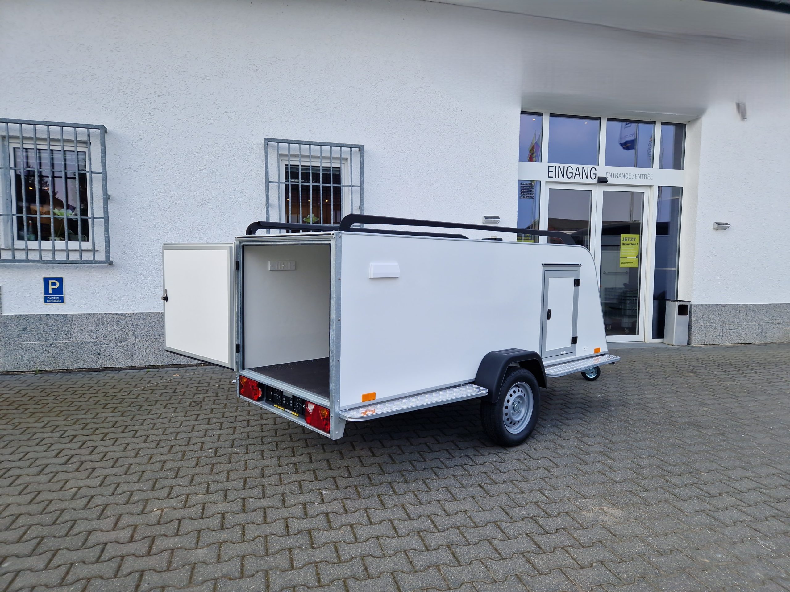 Kofferanhänger TF5 S Midi 300x110x90cm aero Seitentür IL 100km/H 750kg