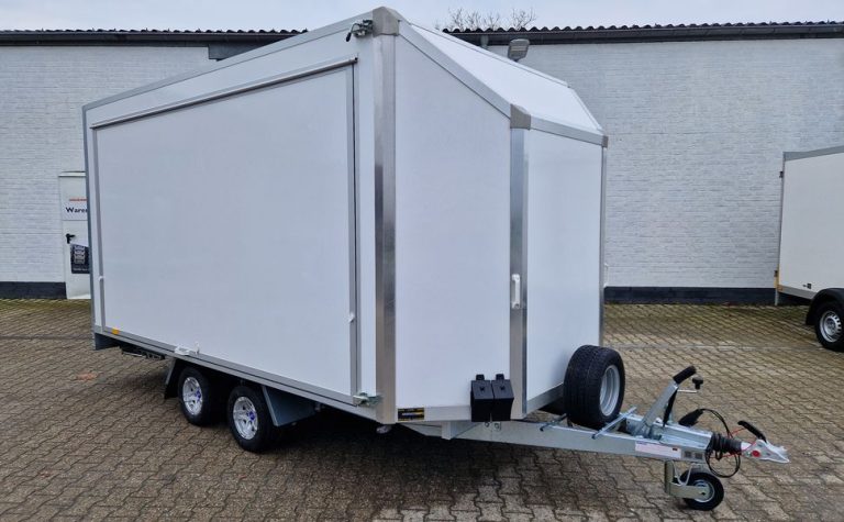 Koffer Hochlader FC2024HTL Messe 400x200x200cm aerodynamisch 10″ Alufelgen (XL) 2000kg 100 km/H