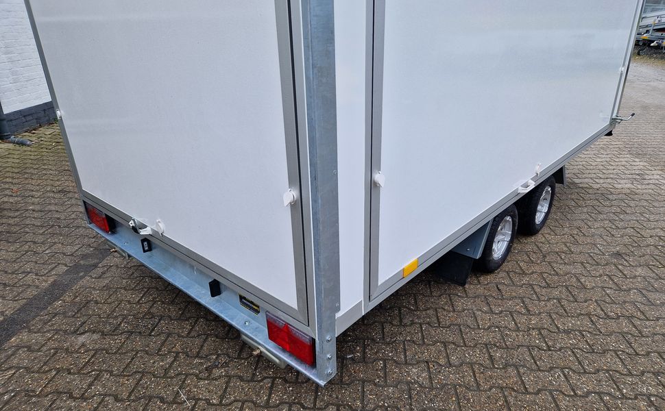 Koffer Hochlader FC2024HTL Messe 400x200x200cm aerodynamisch 10″ Alufelgen (XL) 2000kg 100 km/H