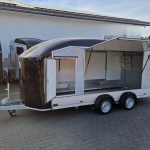 Cargo Roadster 1000 480x200x206cm Poly black Seitenklappe & Tür ASR Car Pullman 100km/H 3500kg 2025