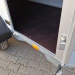 Saris Koffer GO 256 134 1350 1 GFK weiß Seitentür (S) 1350kg