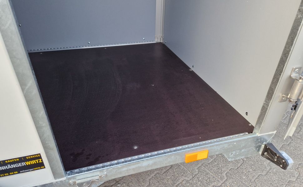 Saris Koffer GO 256 134 1350 1 GFK weiß Seitentür (S) 1350kg