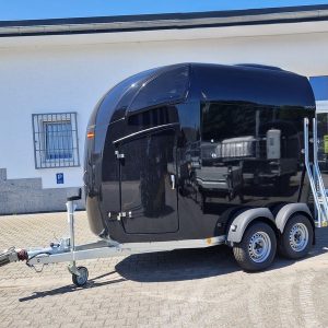 Pferdeanhänger Böckmann Comfort black Sattelkammer Dachlüfter Trittschutz CFF 100km/H Modell 2025