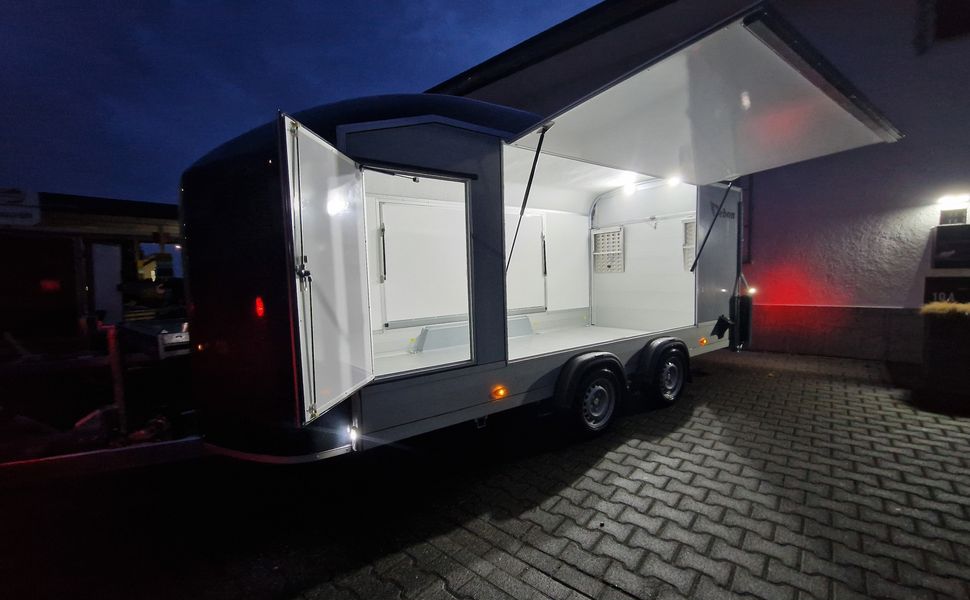 Cargo Roadster 1000 480x200x206cm Poly grau Seitenklappen Seitentüren Rampe Pullman 100km/H 3500kg